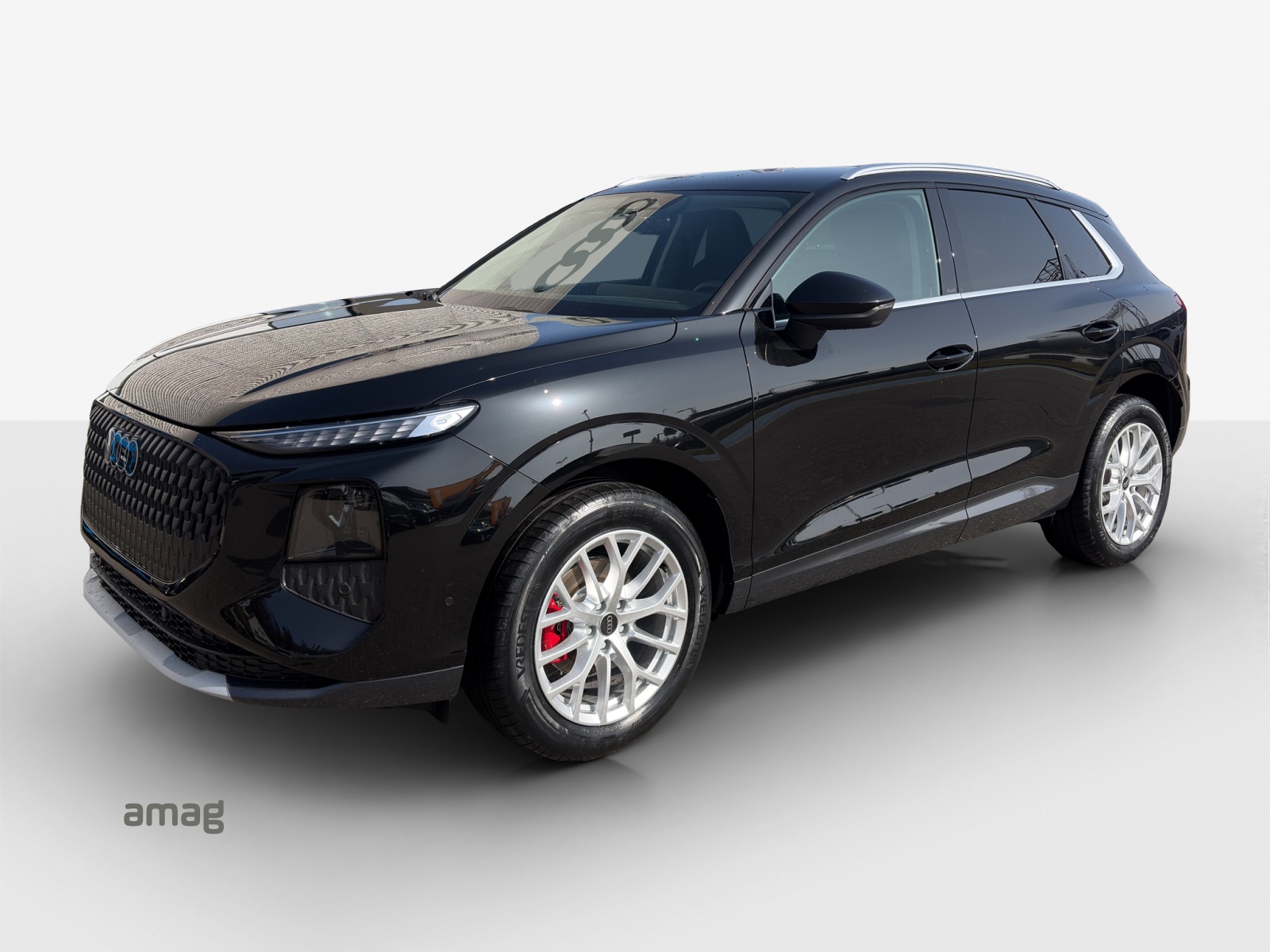 AUDI Q3 SUV 110 kW TFSI S tronic-image-0