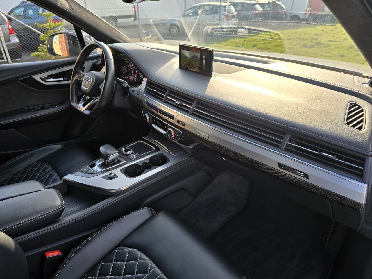 AUDI SQ7 4.0 TDI quattro tiptronic-image-9