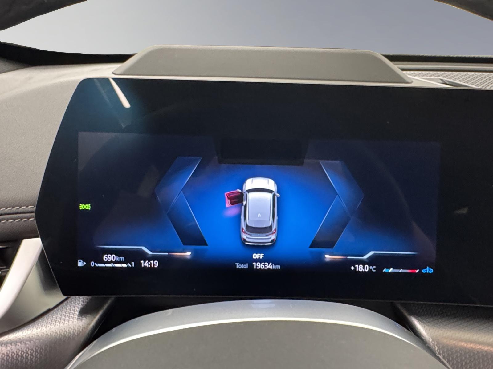 BMW X1 23i xDrive-image-16
