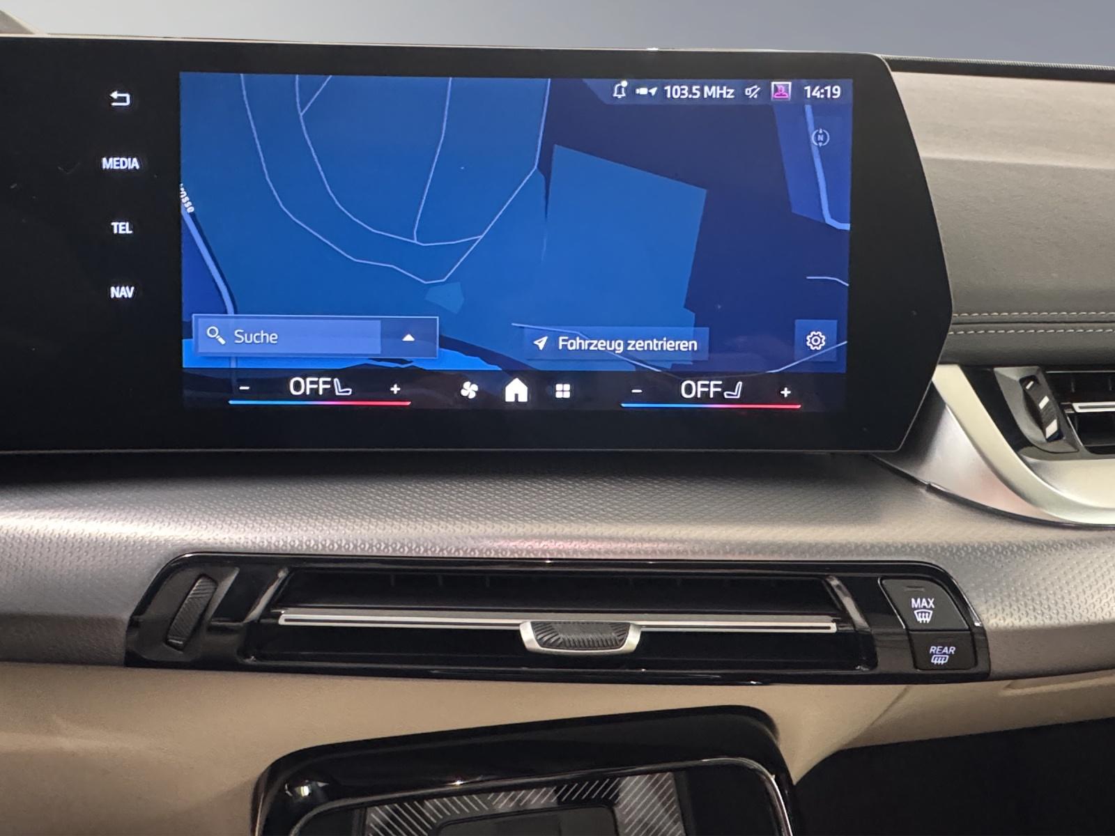 BMW X1 23i xDrive-image-18