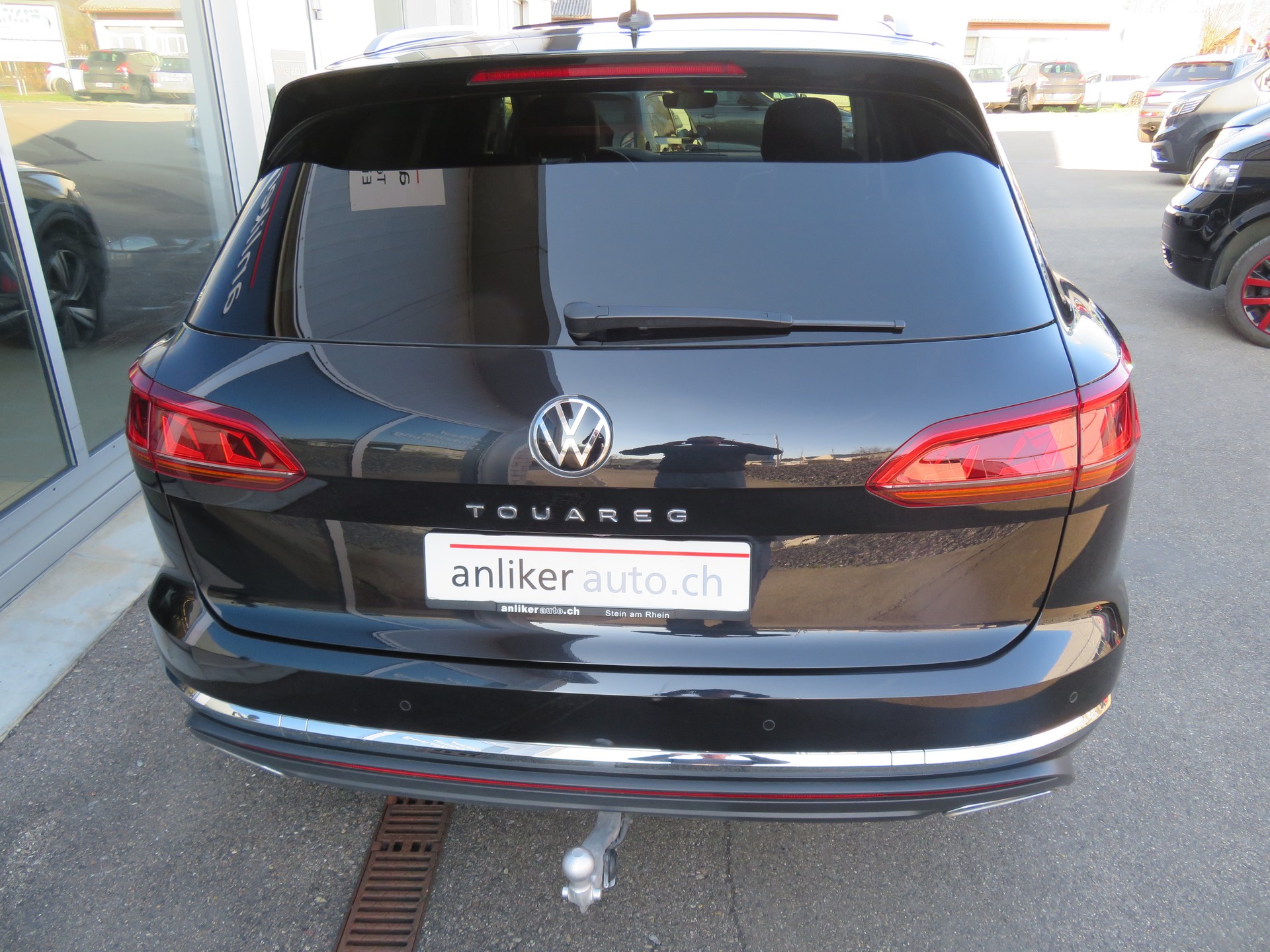 VW Touareg 3.0 TSI eHybrid Elegance Tiptronic-image-2