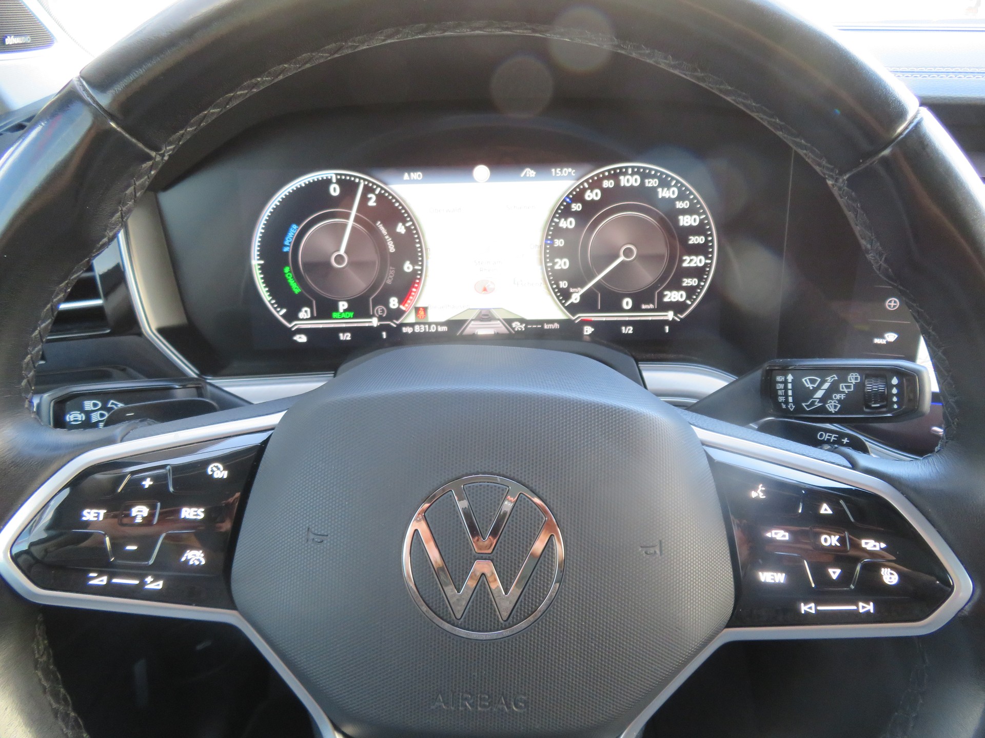 VW Touareg 3.0 TSI eHybrid Elegance Tiptronic-image-8