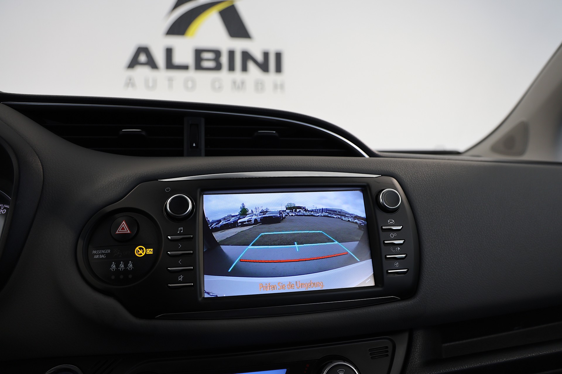 TOYOTA Yaris 1.5 VVT-i Hybrid Comfort e-CVT-image-8