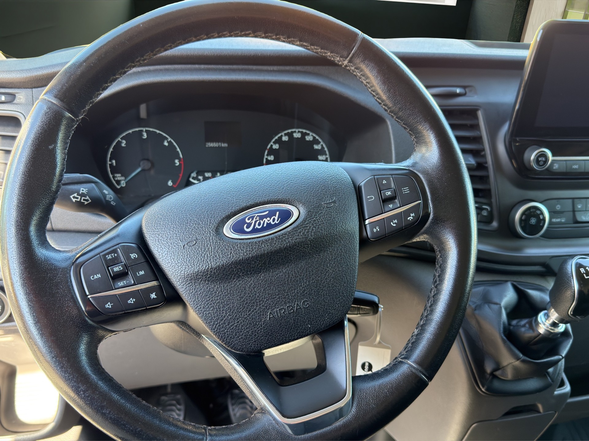 FORD Transit Van 350 L3 Trend 2.0 TDCi 130 FWD-image-7