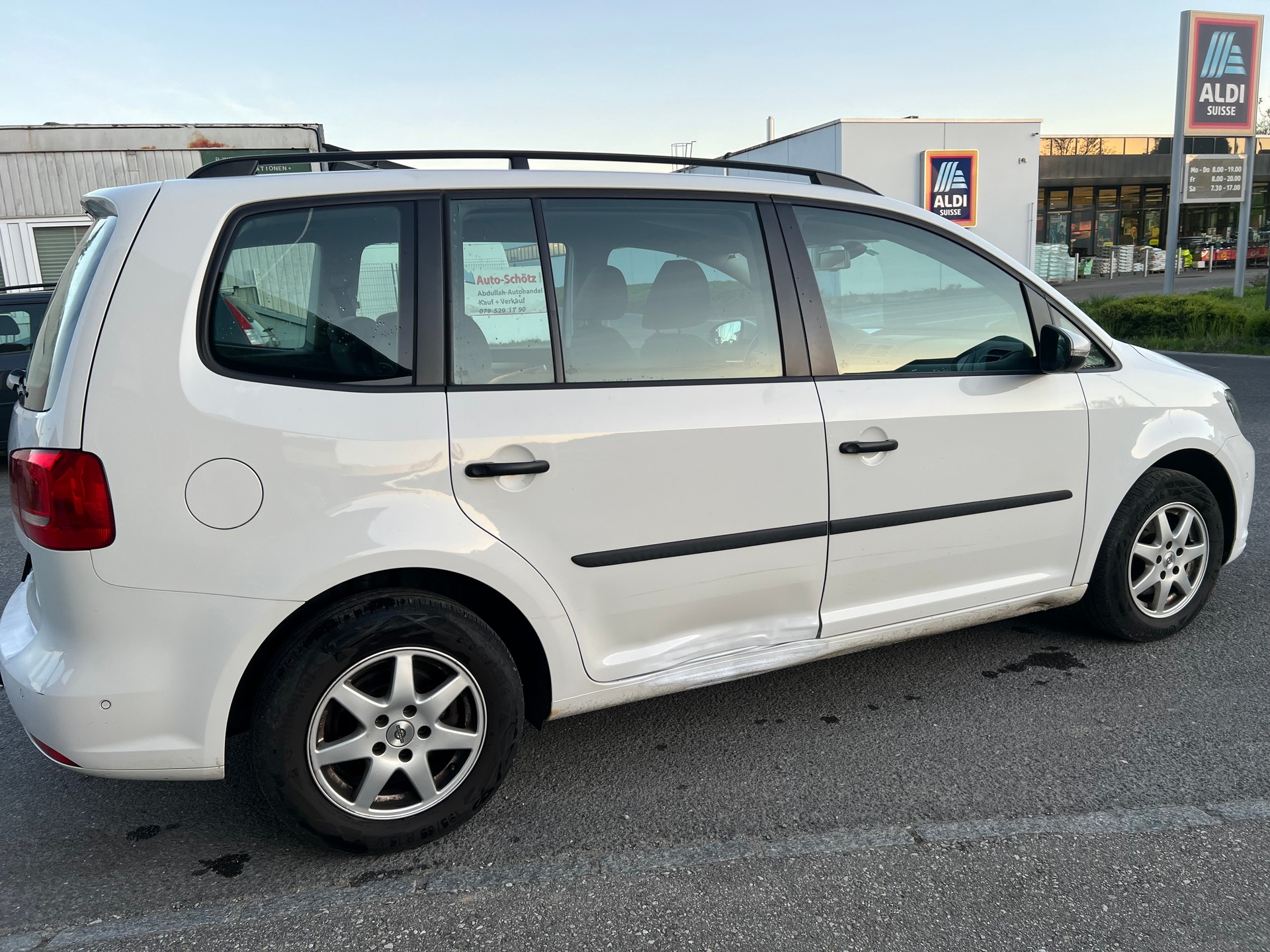 VW Touran 1.2 TSI Comfortline-image-4