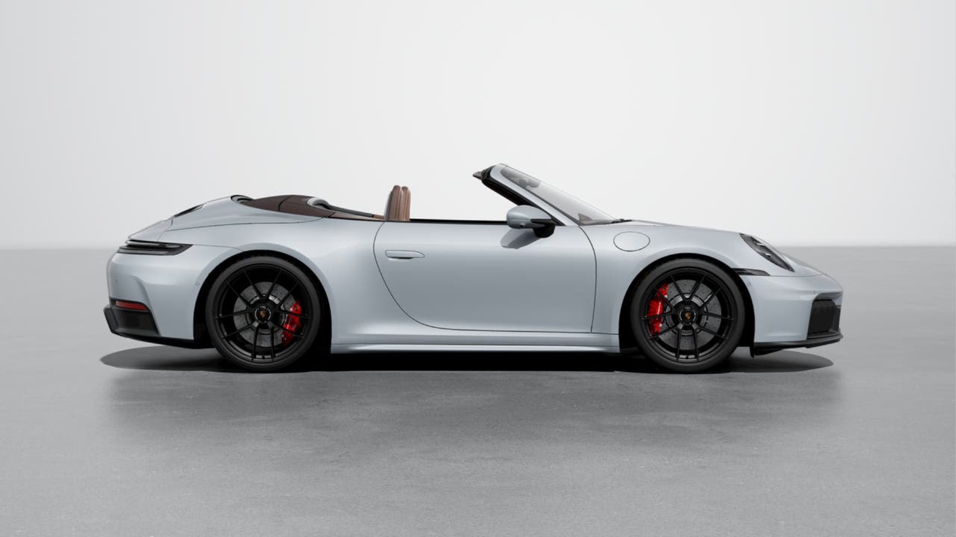 PORSCHE 911 Carrera 4 GTS Cabriolet-image-5