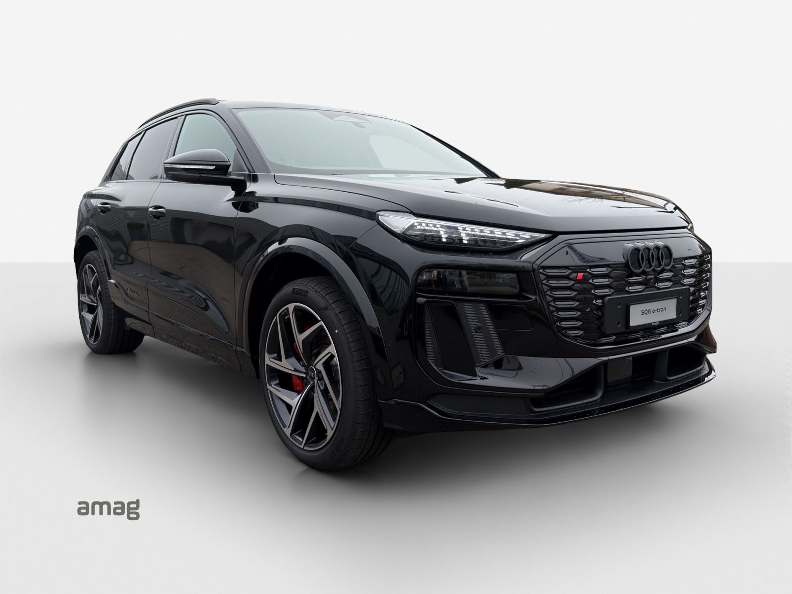 AUDI SQ6 e-tron quattro-image-5