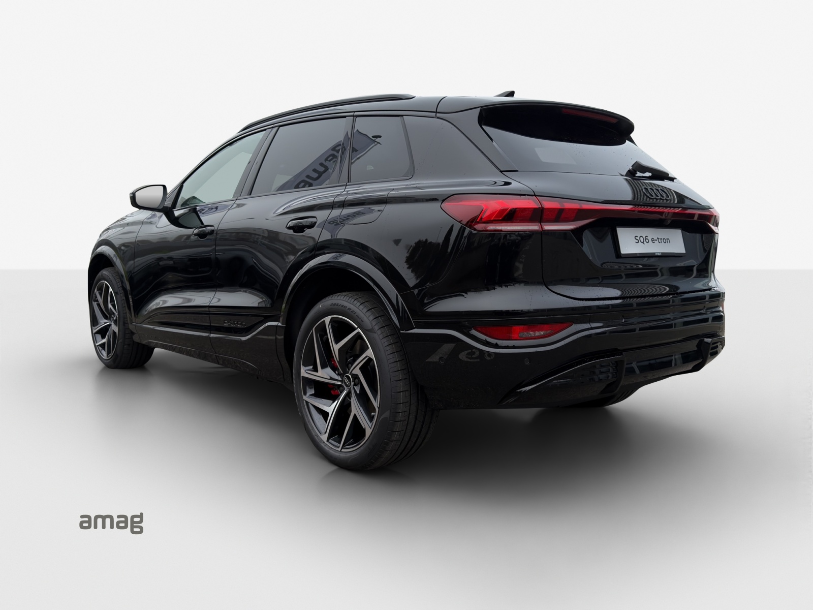 AUDI SQ6 e-tron quattro-image-2