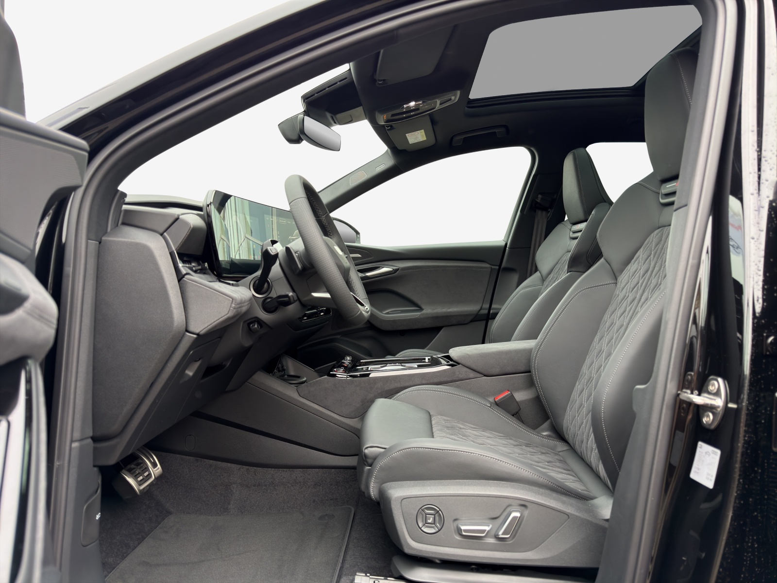 AUDI SQ6 e-tron quattro-image-7