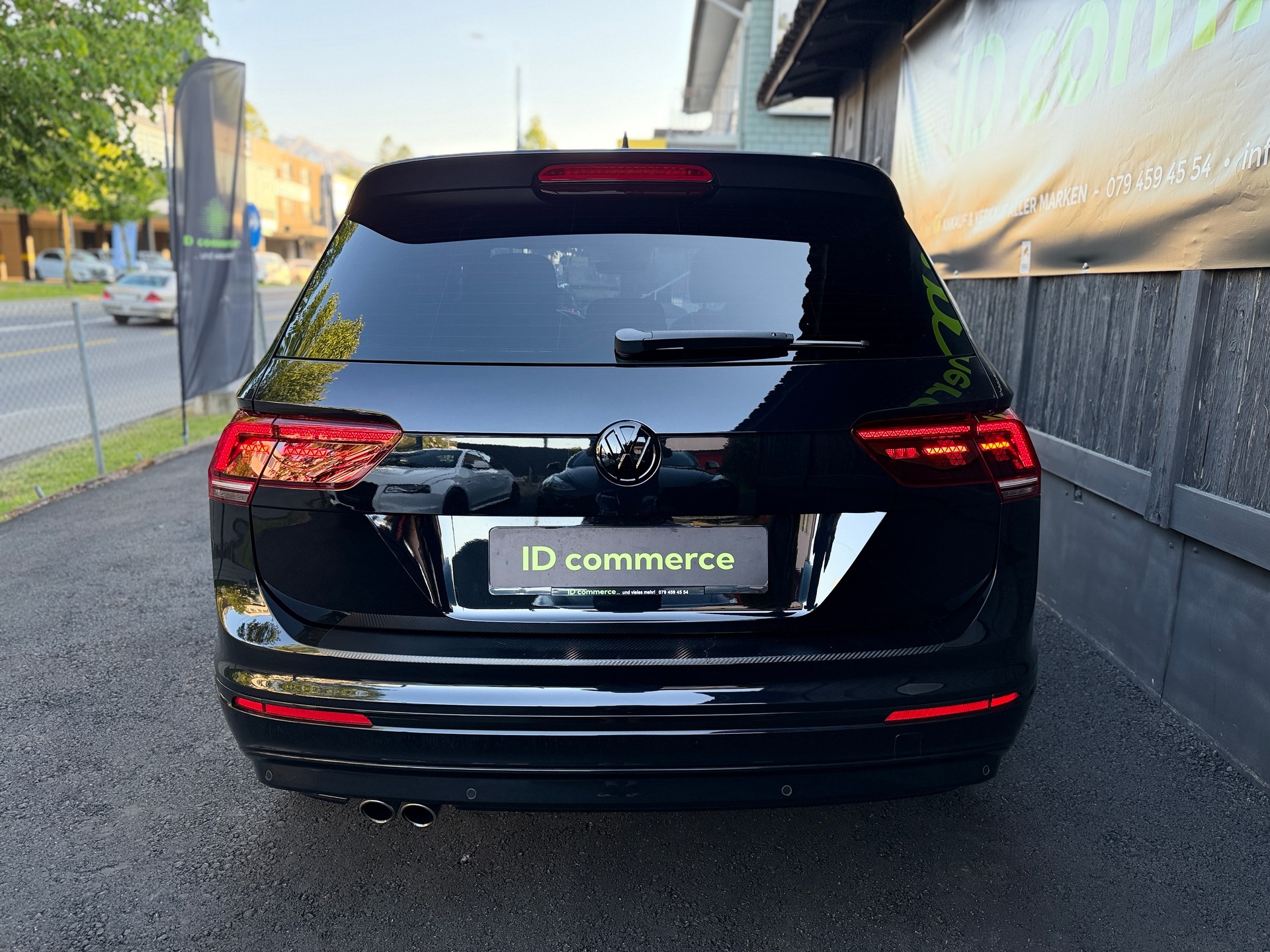 VW R-Line 2.0TSI-image-6