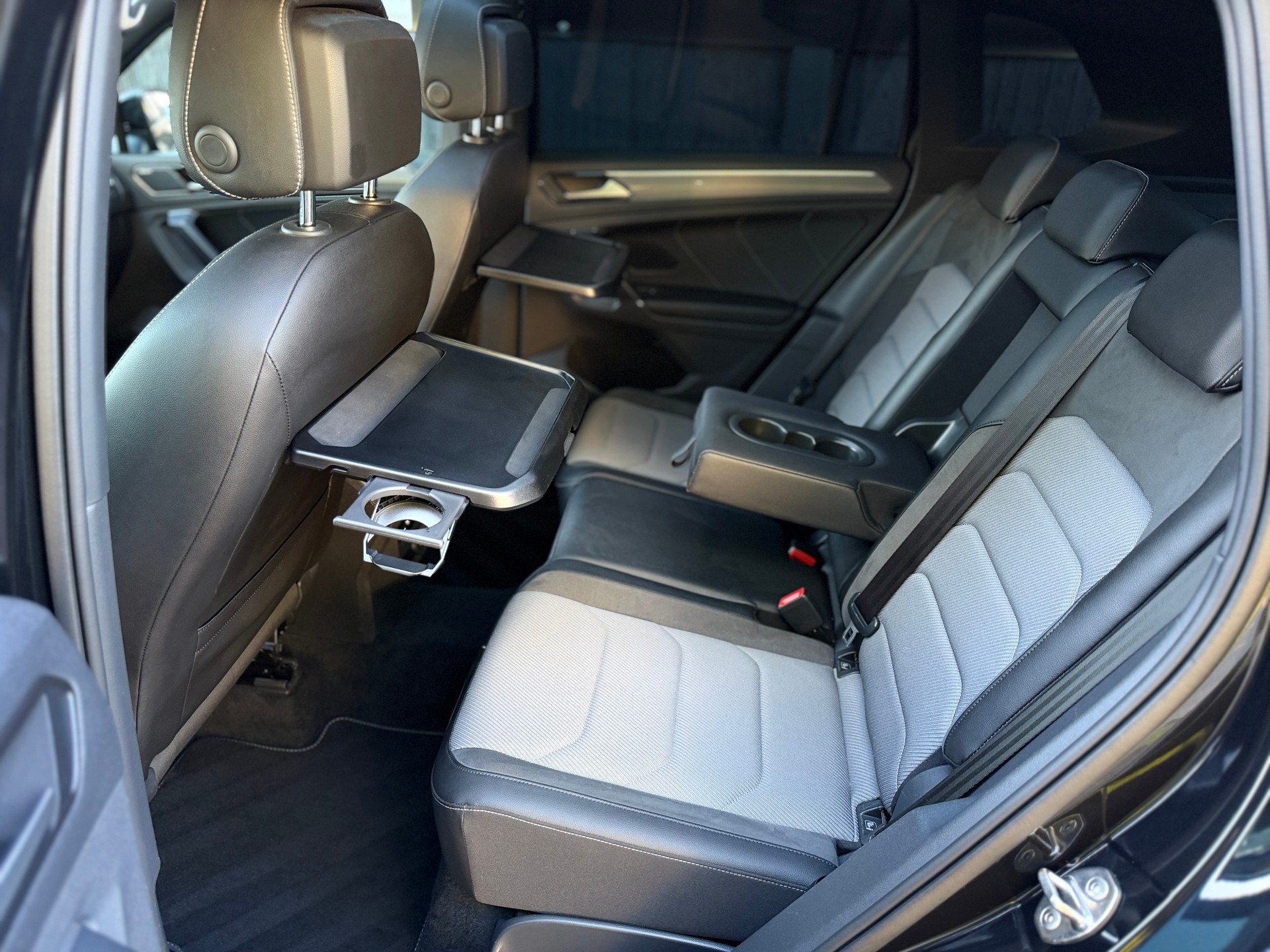 VW R-Line 2.0TSI-image-8