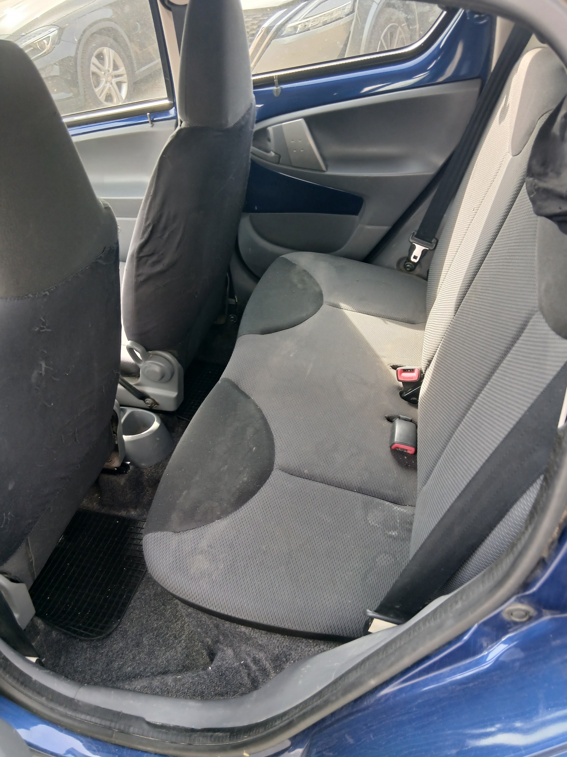 TOYOTA Aygo 1.0 blue-image-7