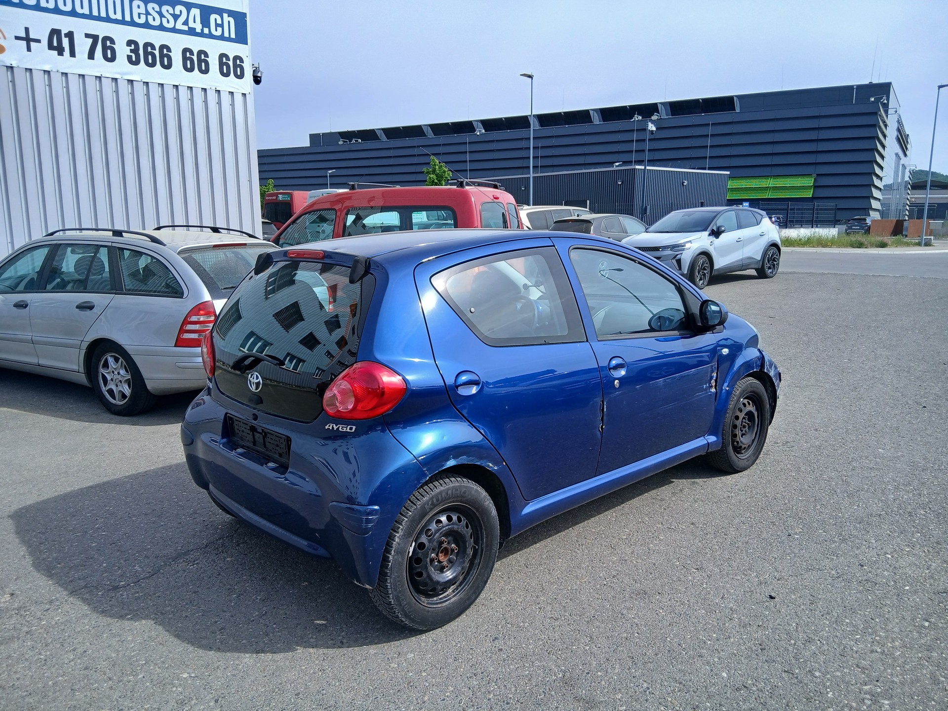 TOYOTA Aygo 1.0 blue-image-3