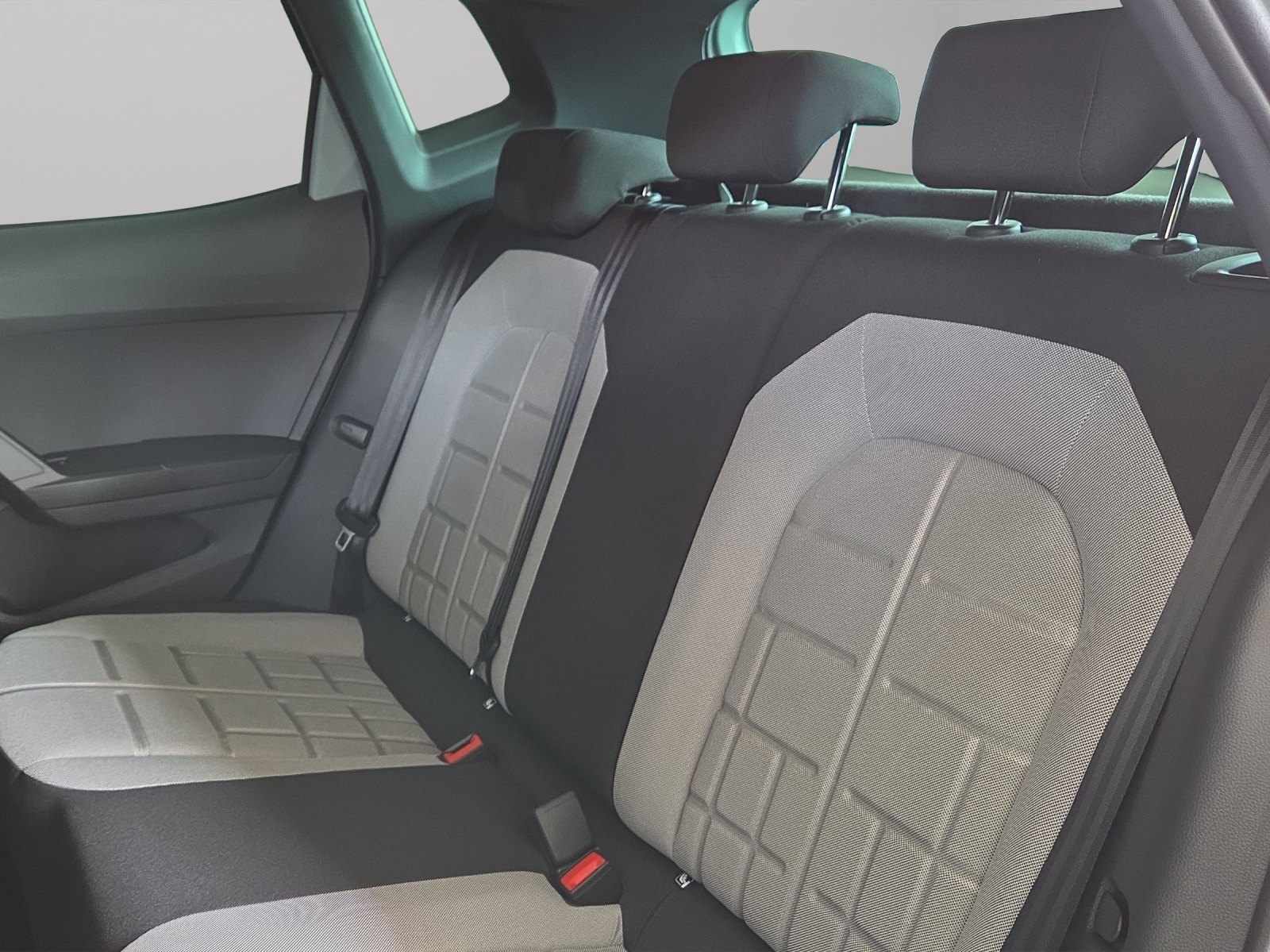 SEAT Arona 1.0 TSI Eco Move FR DSG-image-8