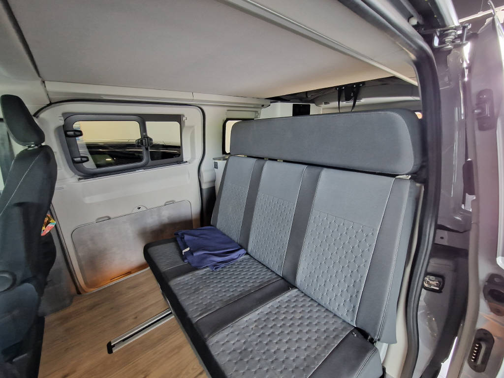 FORD Transit C Nugget 320 L1 2.0 EcoBlue 170 Titanium-image-4