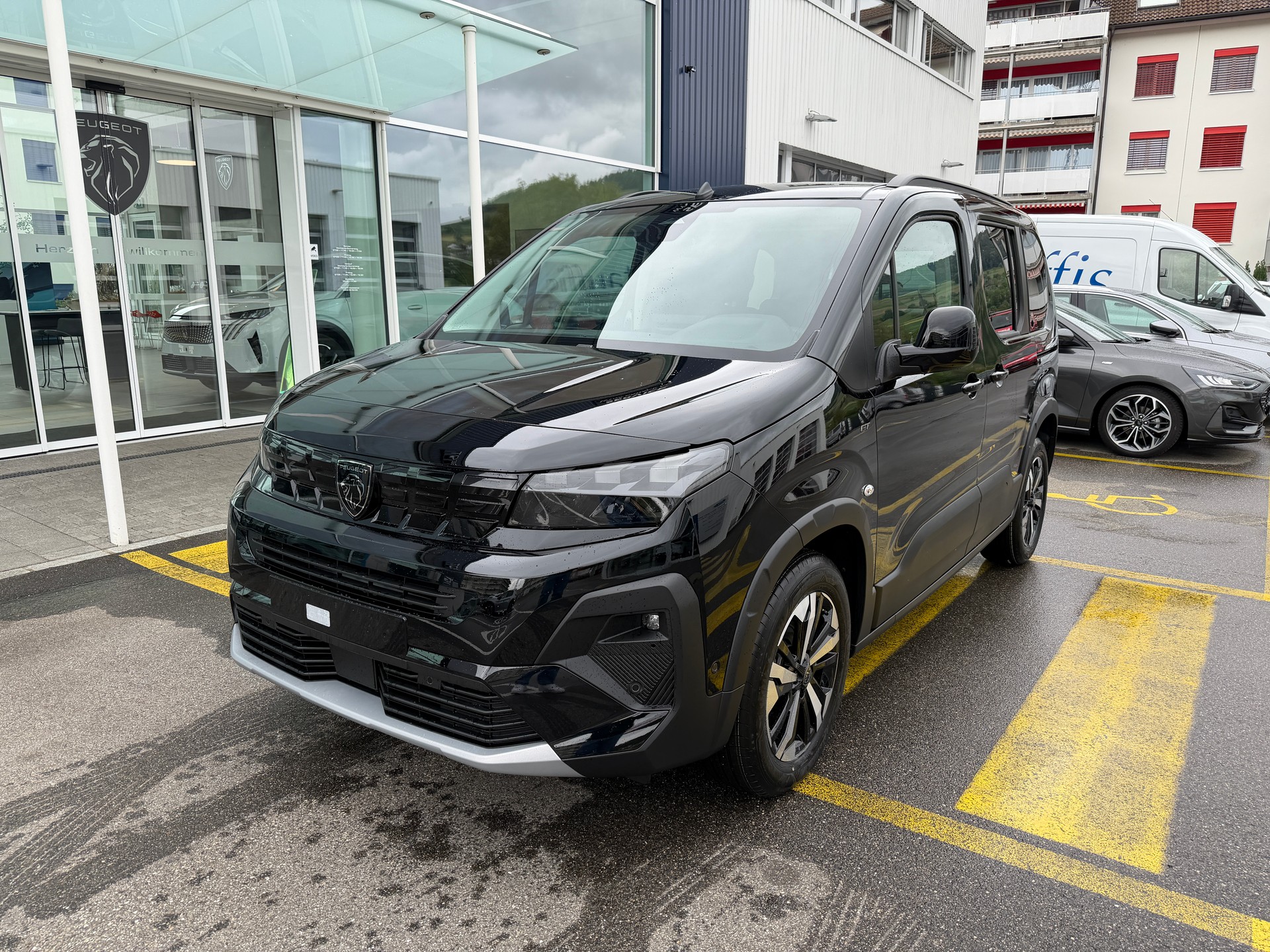 PEUGEOT Rifter 1.5 BlueHDi GT EAT8-image-7