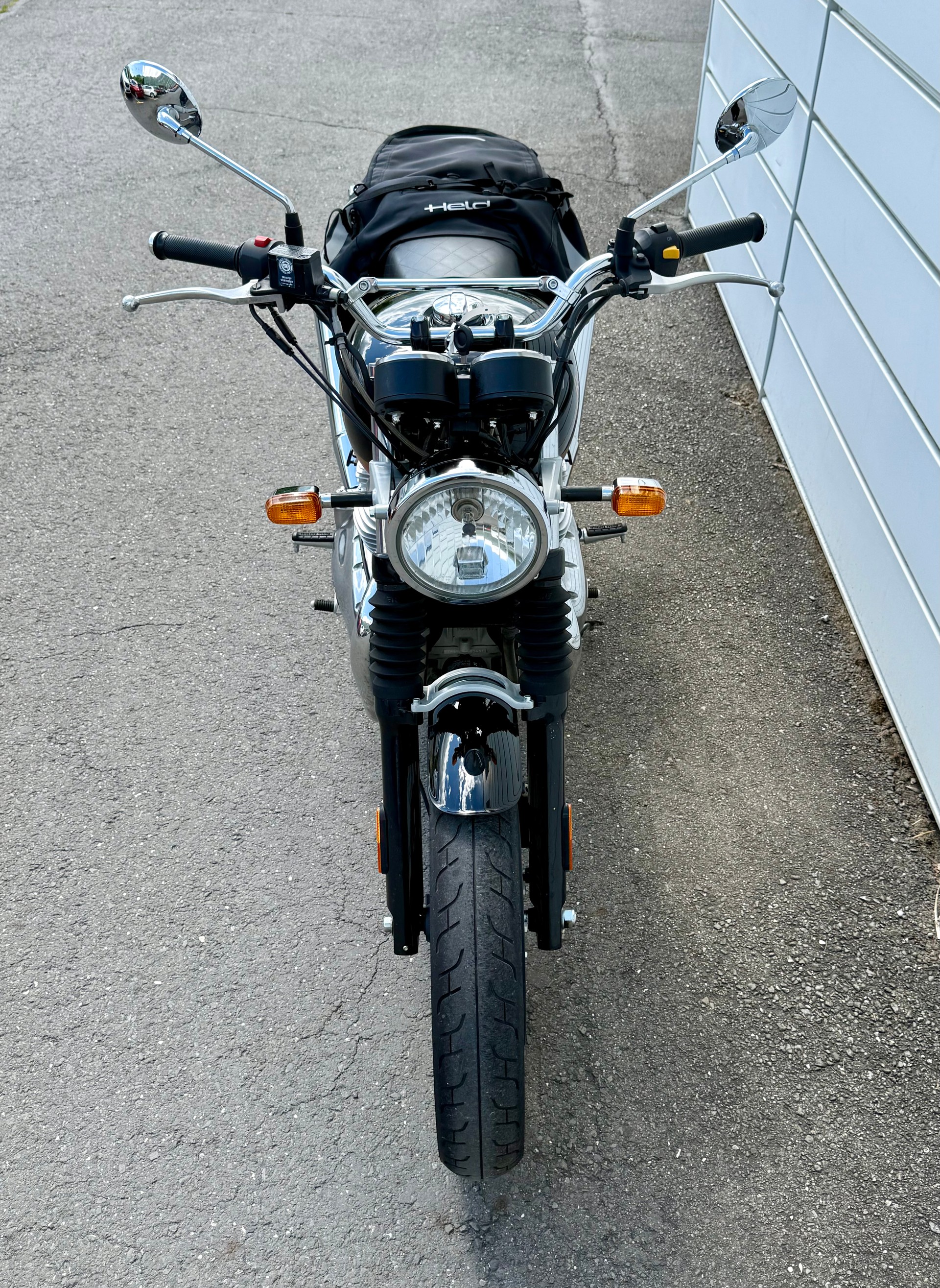 ROYAL ENFIELD Interceptor 650 Standard-image-3