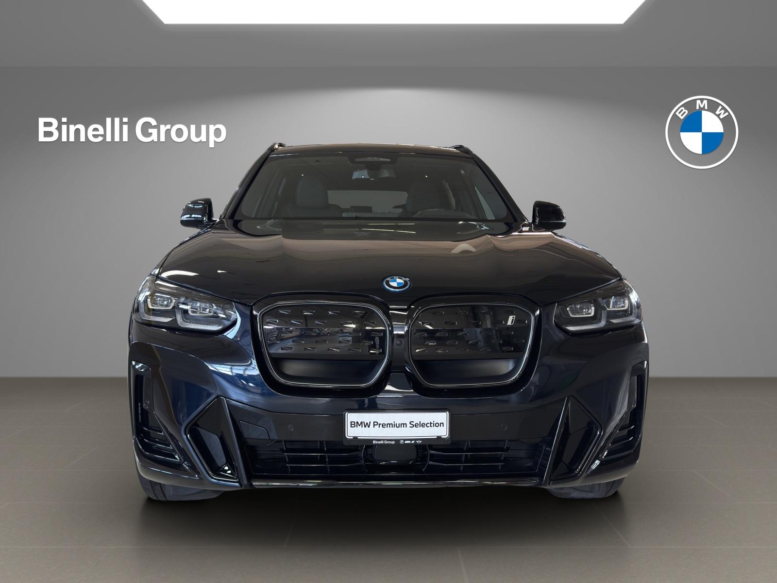 BMW iX3 E-Motor-showroom-element-1