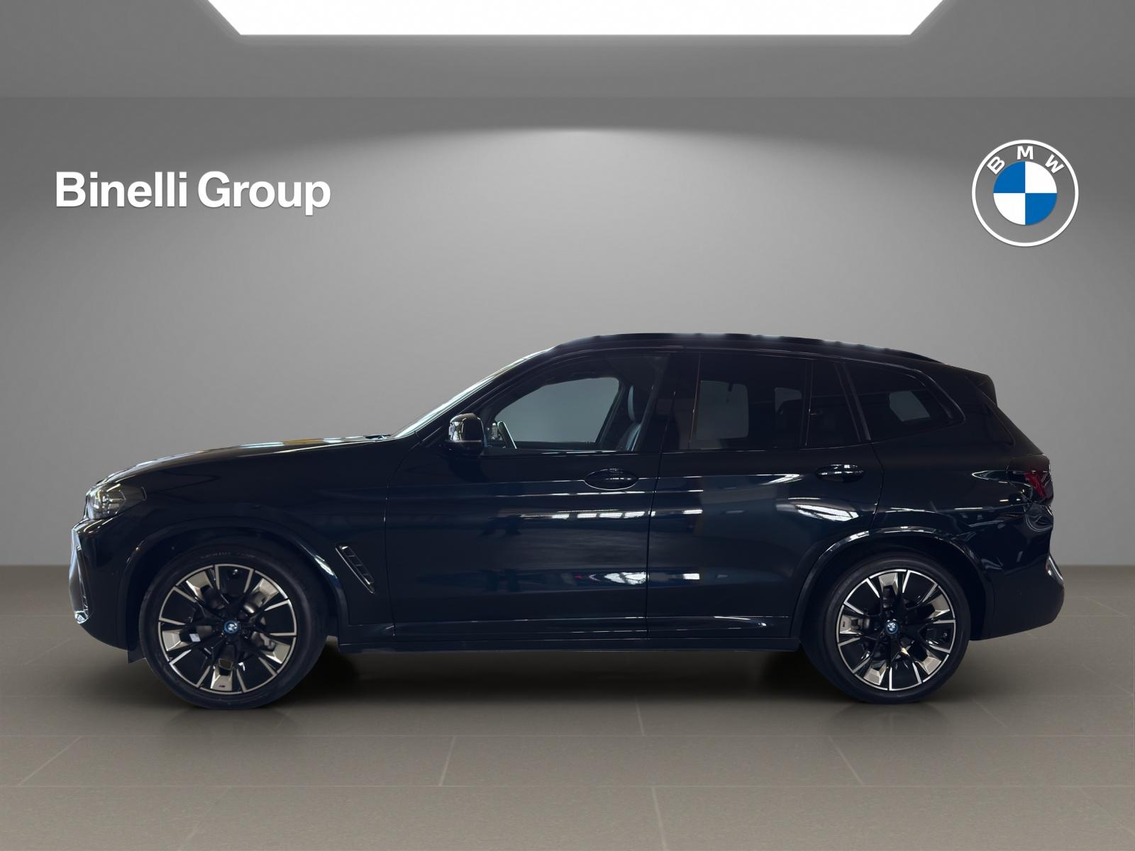BMW iX3 E-Motor-showroom-element-2