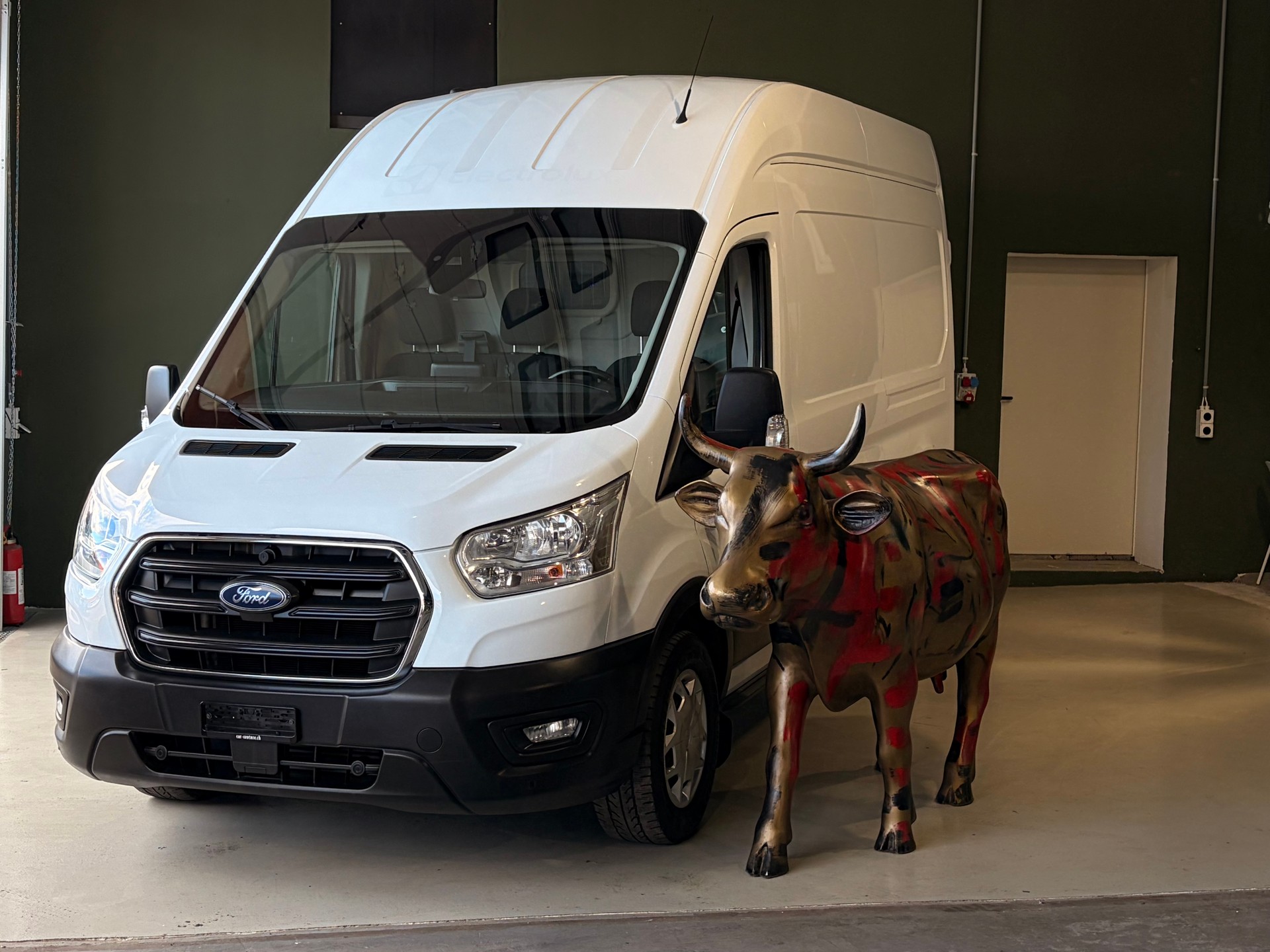 FORD Transit Van 350 L2 Trend 2.0 TDCi 130 FWD * CH-Fahrzeug*Ab MFK*-image-0