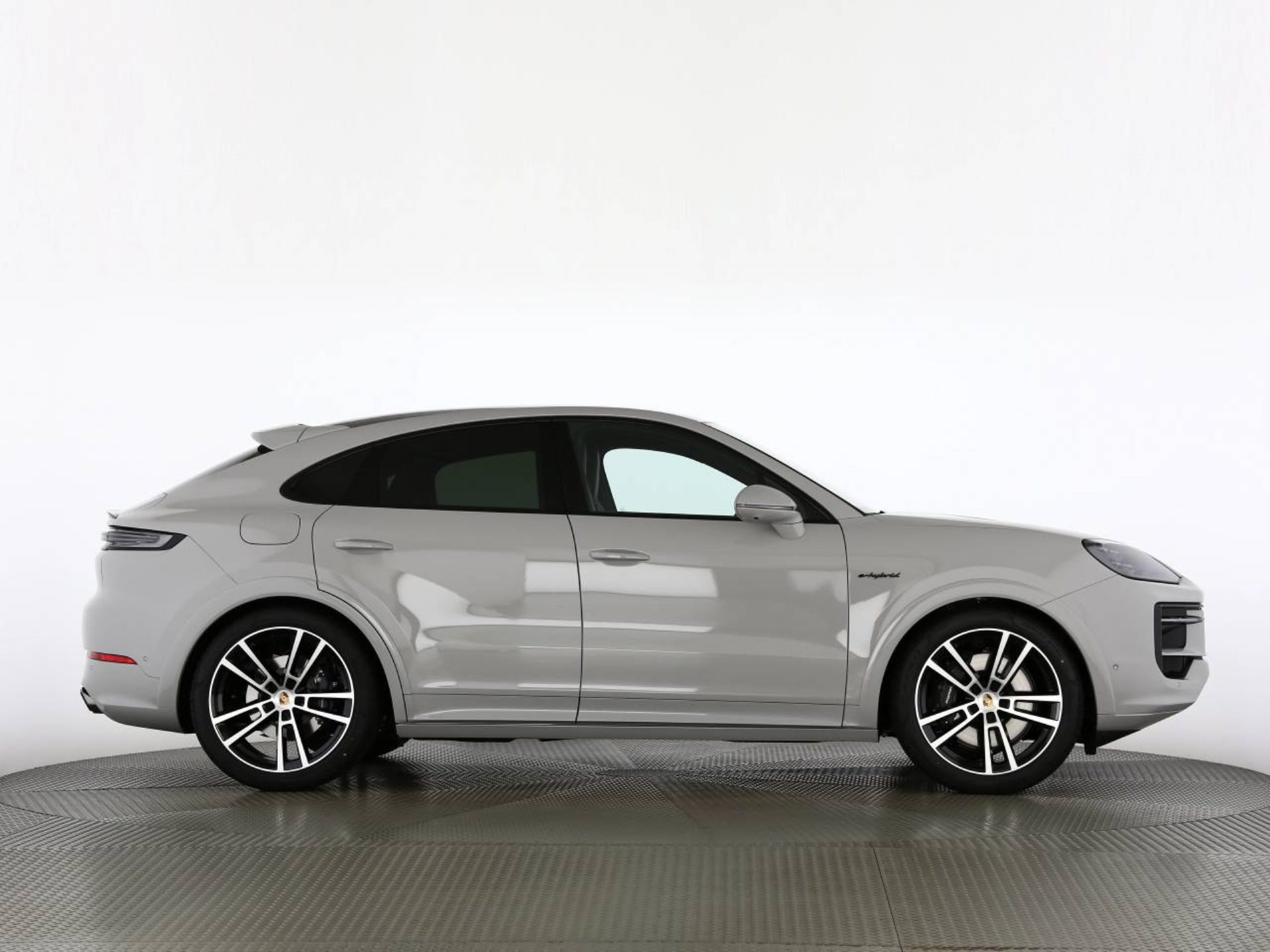 PORSCHE Cayenne E-Hybrid Coupé Black Edition-showroom-element-1