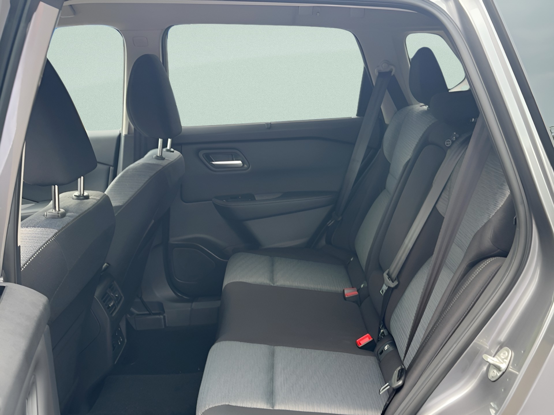 NISSAN X-Trail 1.5 VC-T MHEV N-Connecta-image-17