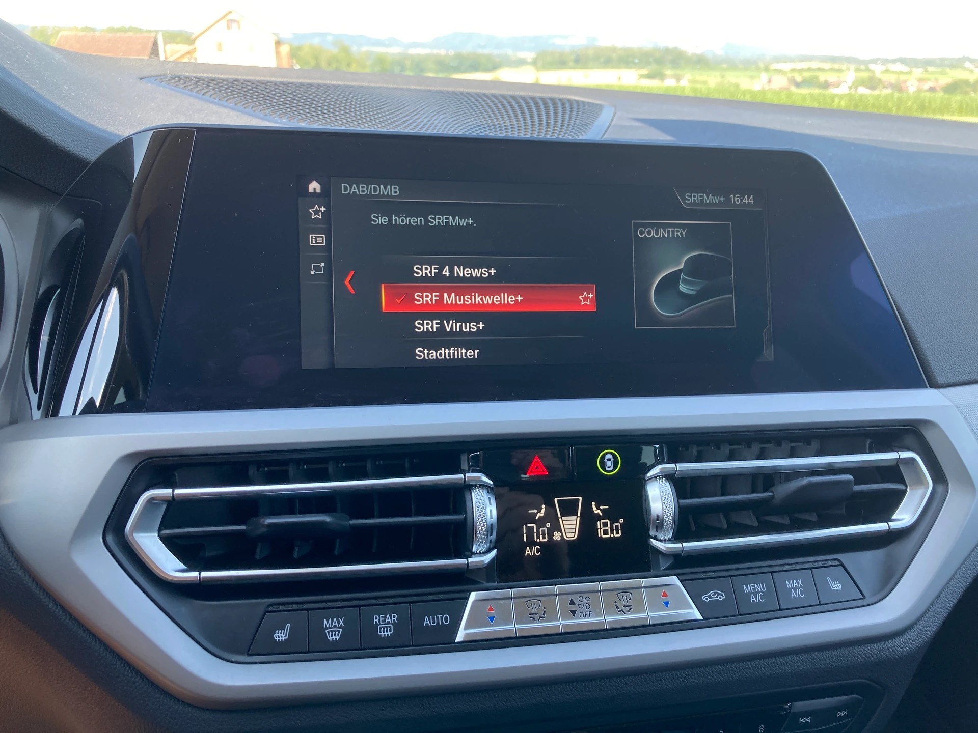 BMW 320d xDrive Touring Steptronic-image-13