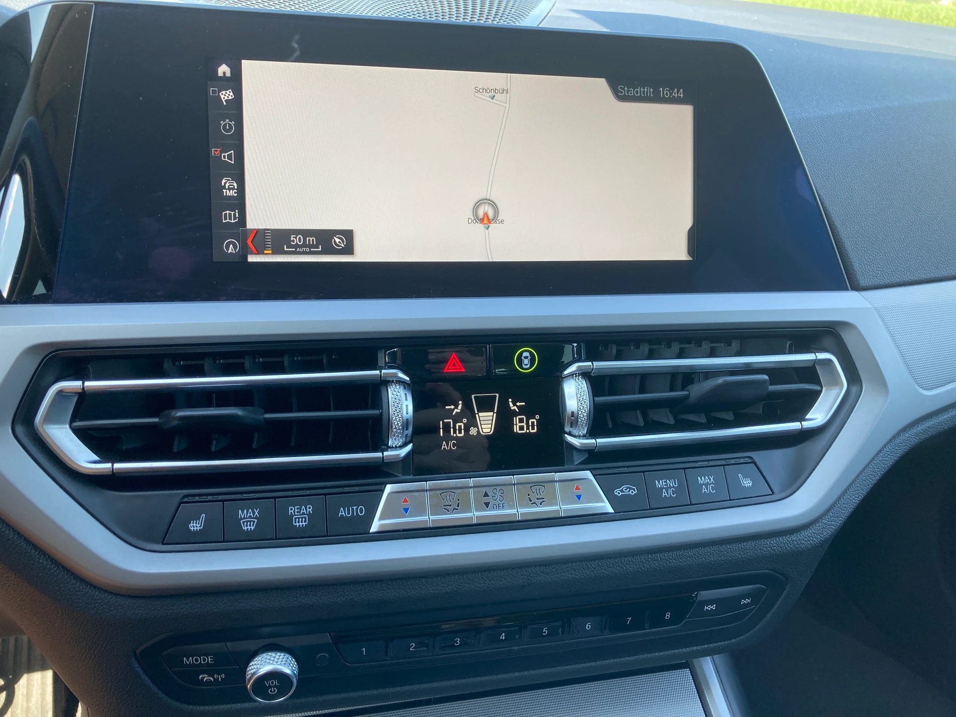 BMW 320d xDrive Touring Steptronic-image-10