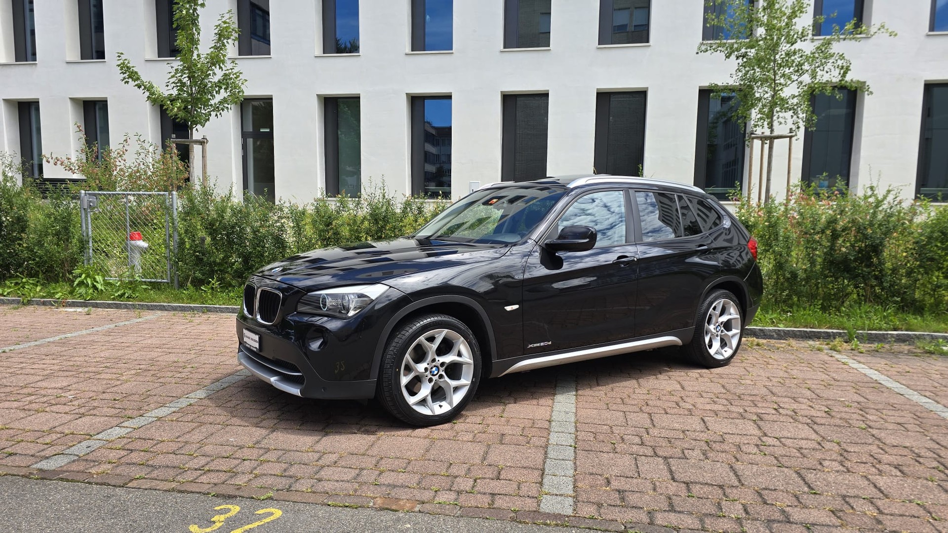 BMW X1 xDrive 20d Steptronic | Voll Ausstattung | ab MFK und Service | Harman Kardon Soundsys | Rückfahrt Kamera | Panorama Dach-image-0