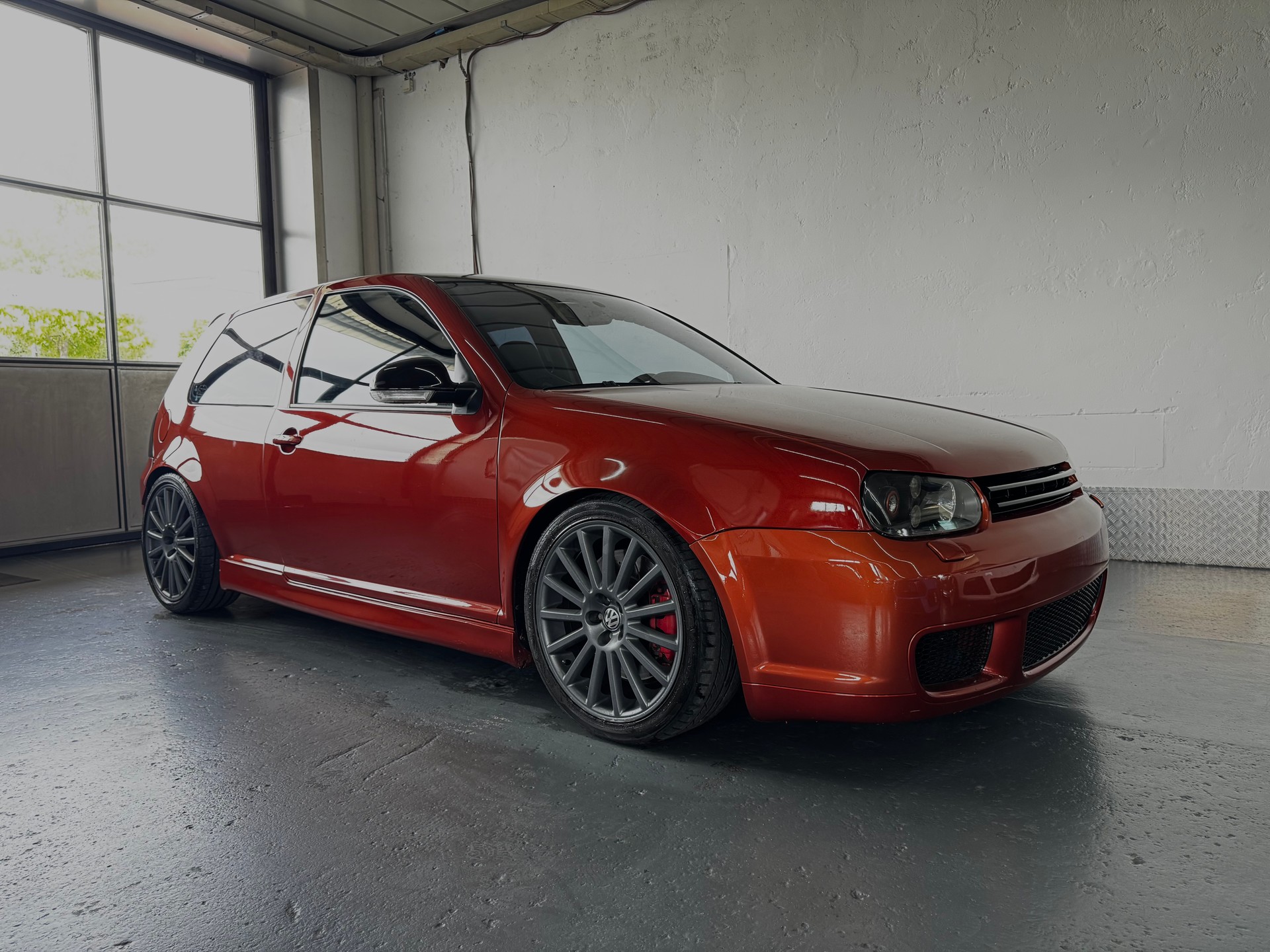 VW Golf R32 4Motion-image-1
