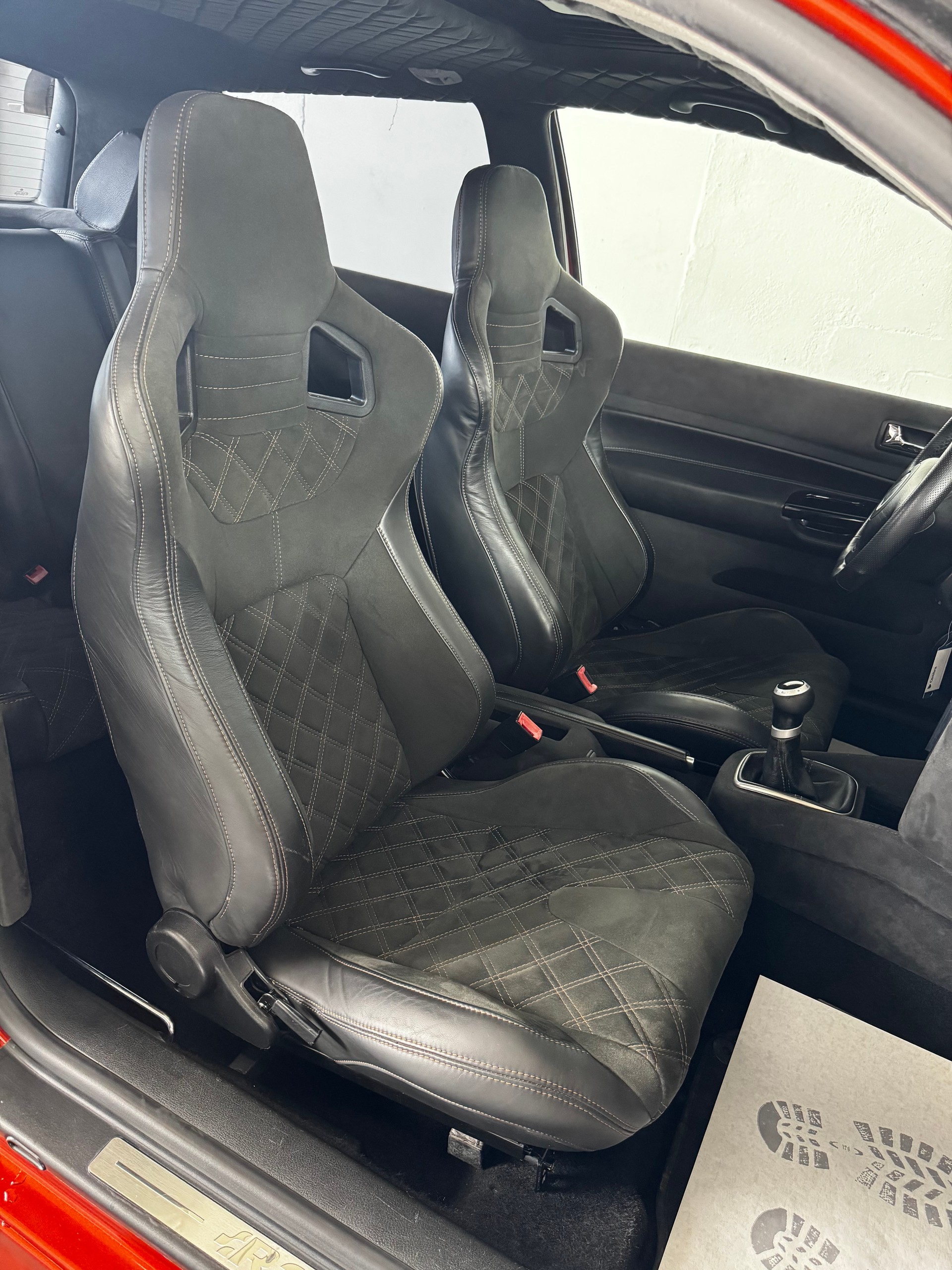 VW Golf R32 4Motion-image-21