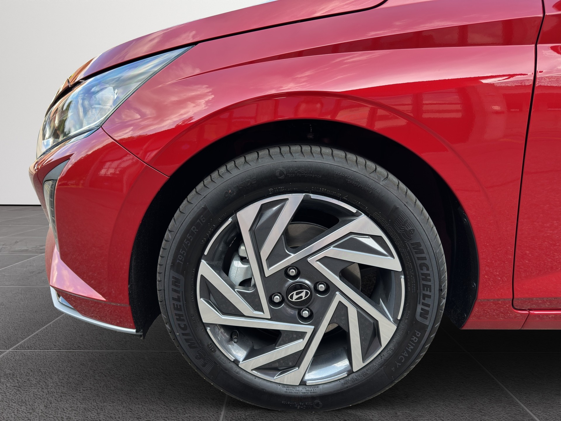 HYUNDAI i20 1.0 T-GDi Amplia DCT-image-19