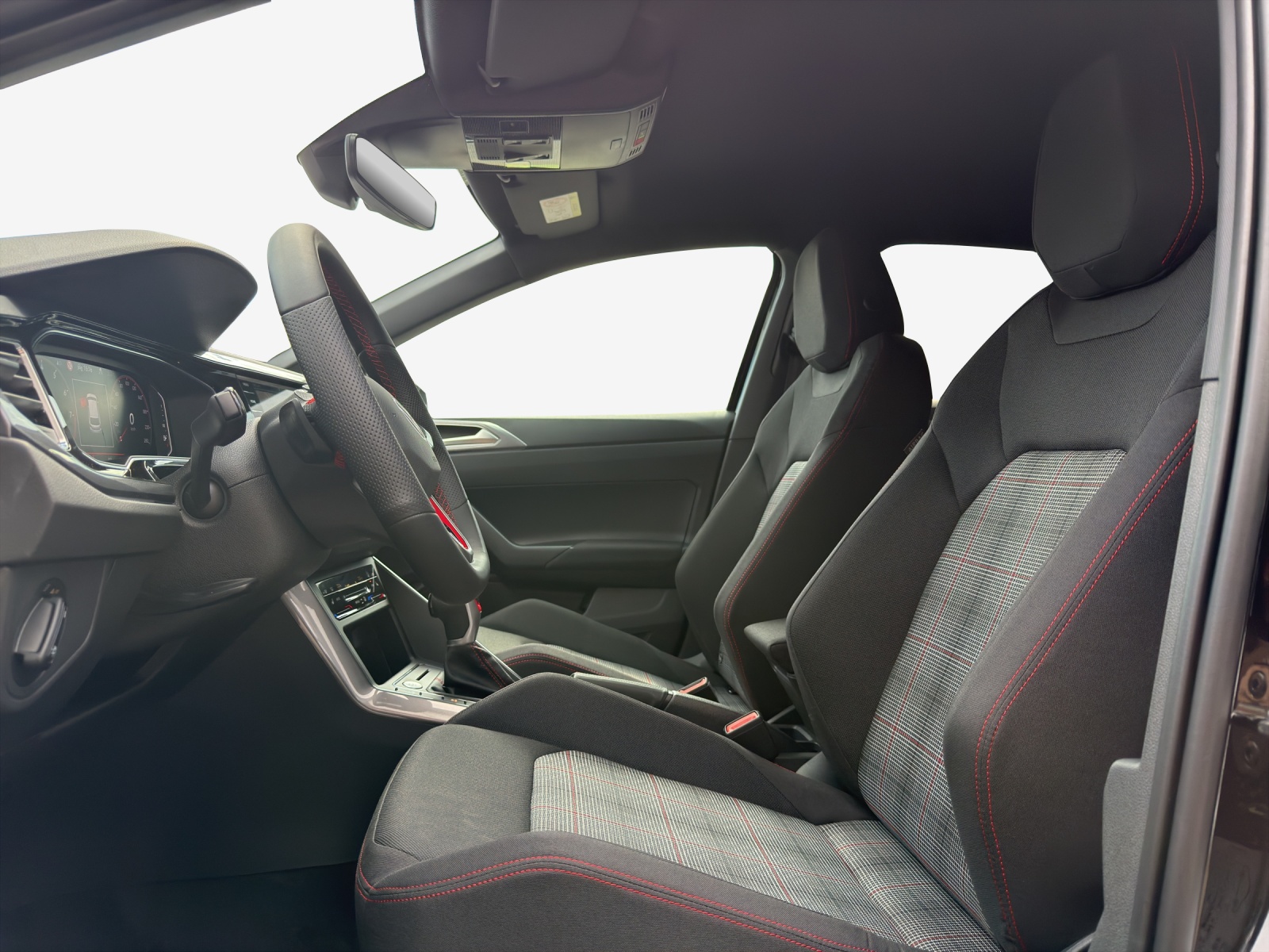 VW Polo GTI 2.0TSI 207PS-image-7