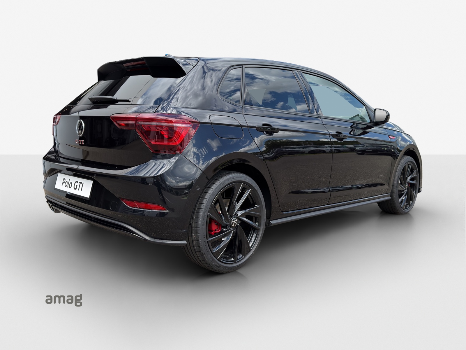 VW Polo GTI 2.0TSI 207PS-image-4