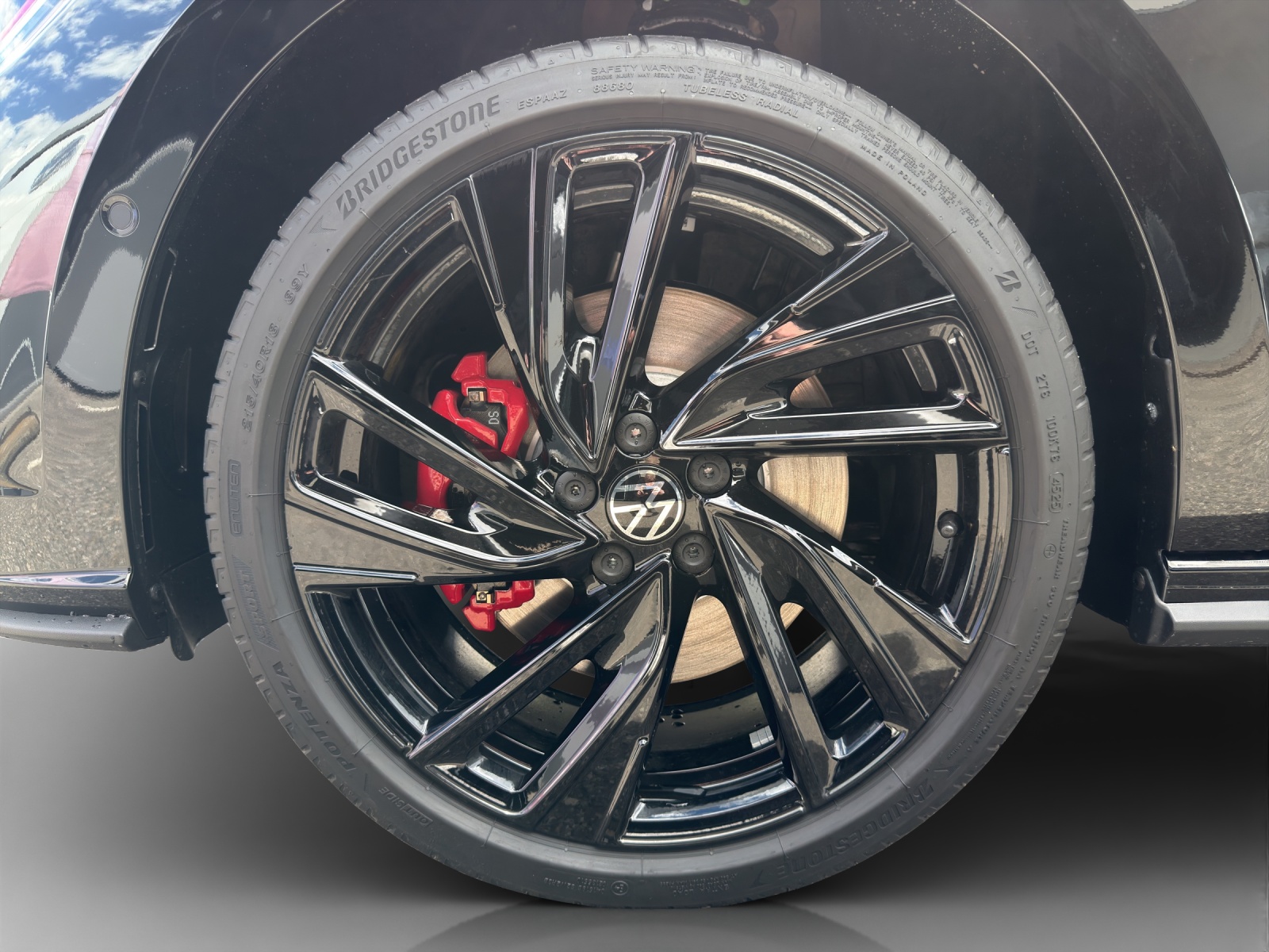 VW Polo GTI 2.0TSI 207PS-image-13
