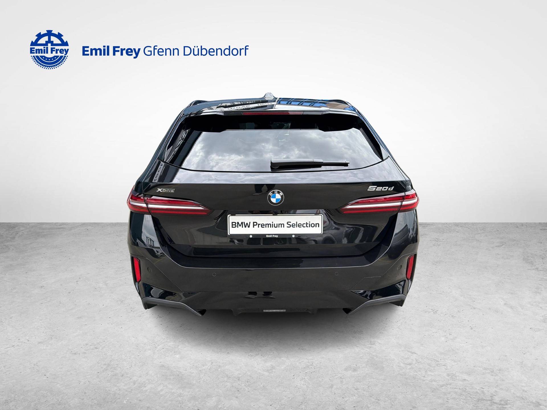 BMW 520d xDrive Touring-image-8