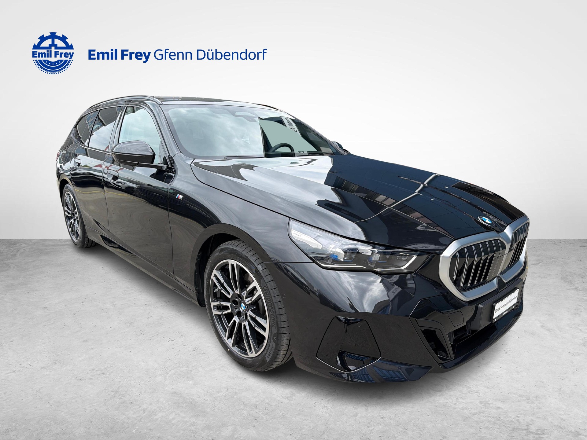 BMW 520d xDrive Touring-image-5