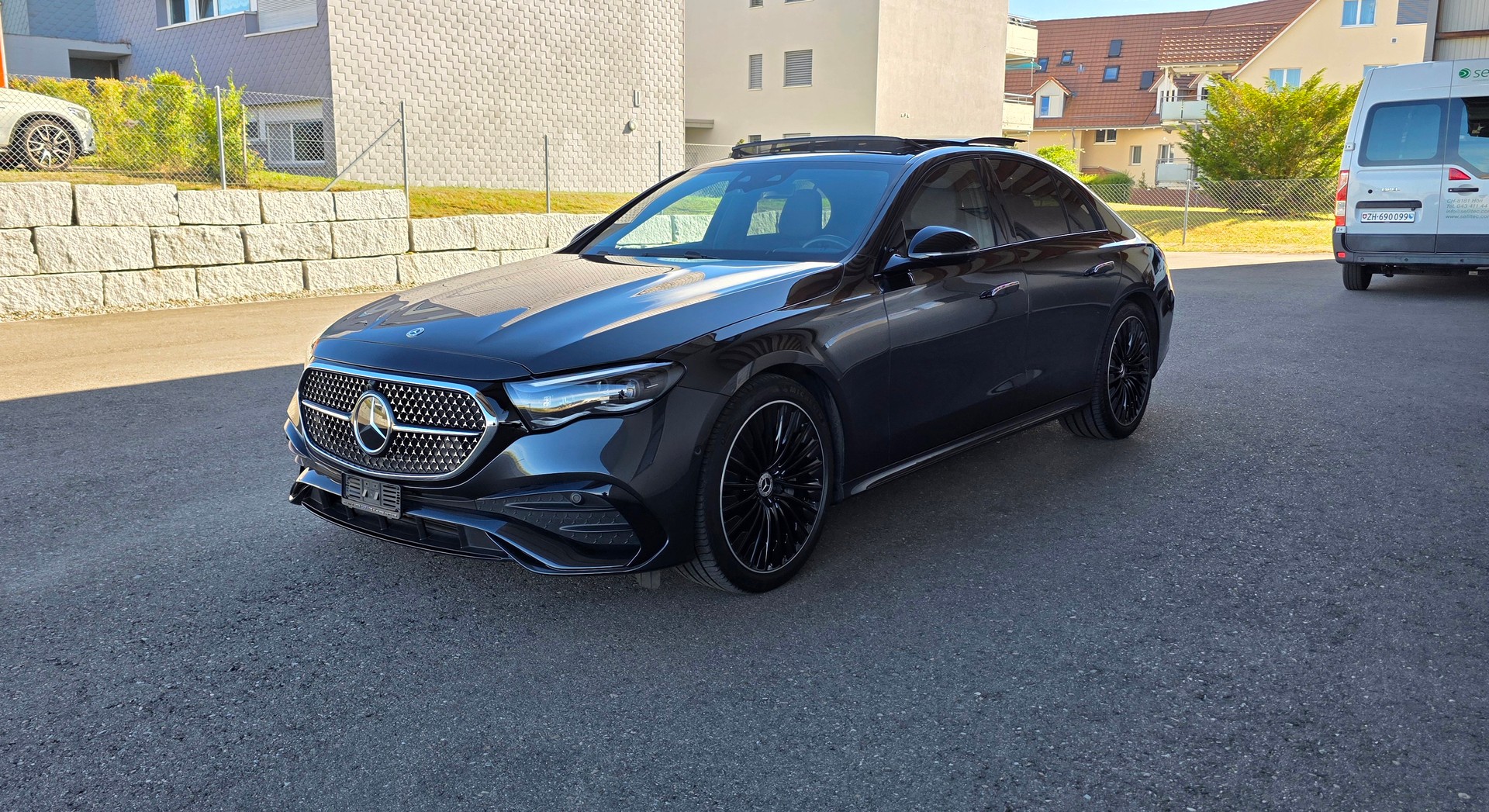 MERCEDES-BENZ E 220 d 4Matic 9G-Tronic * PANORAMA - DACH * ANHÄNGERKUPPLUNG * ACC *-image-7