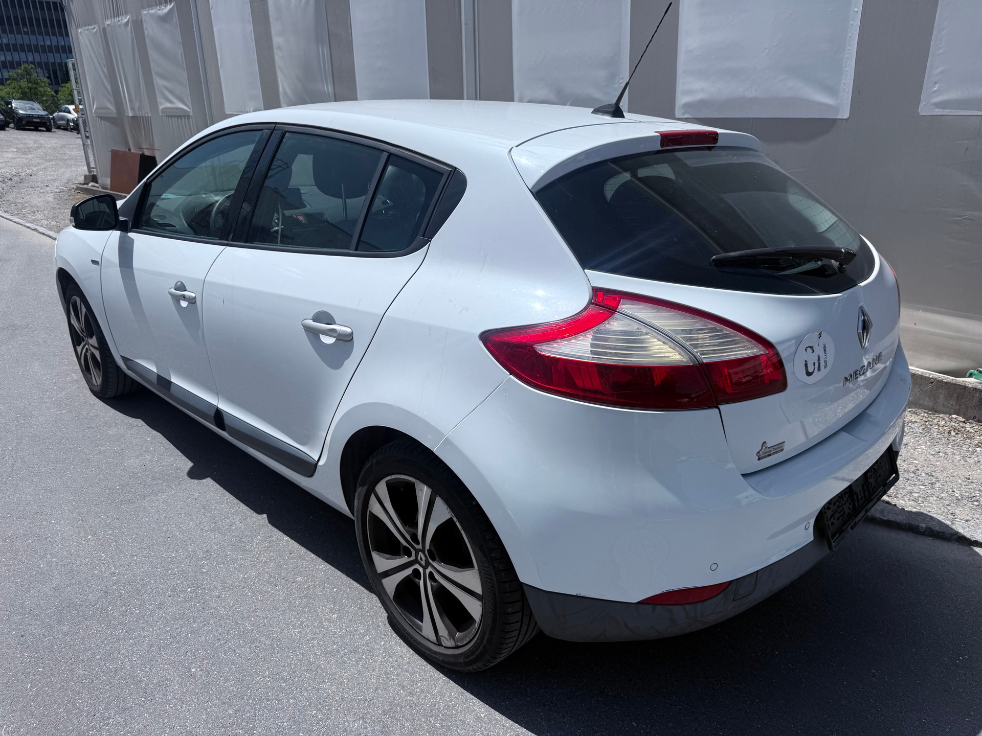 RENAULT Mégane 1.4 16V Turbo Bose-image-1