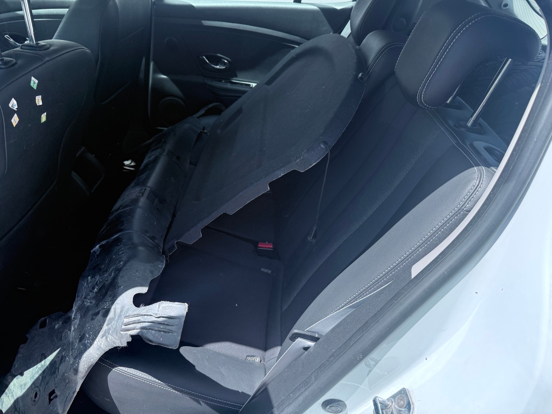 RENAULT Mégane 1.4 16V Turbo Bose-image-8