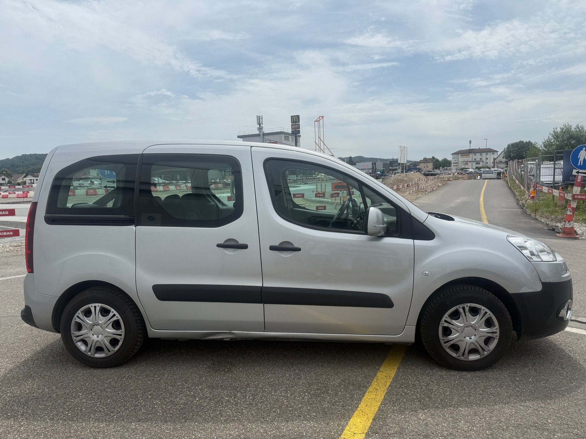 PEUGEOT Partner 1.6 e-HDI Active EGS6-image-6