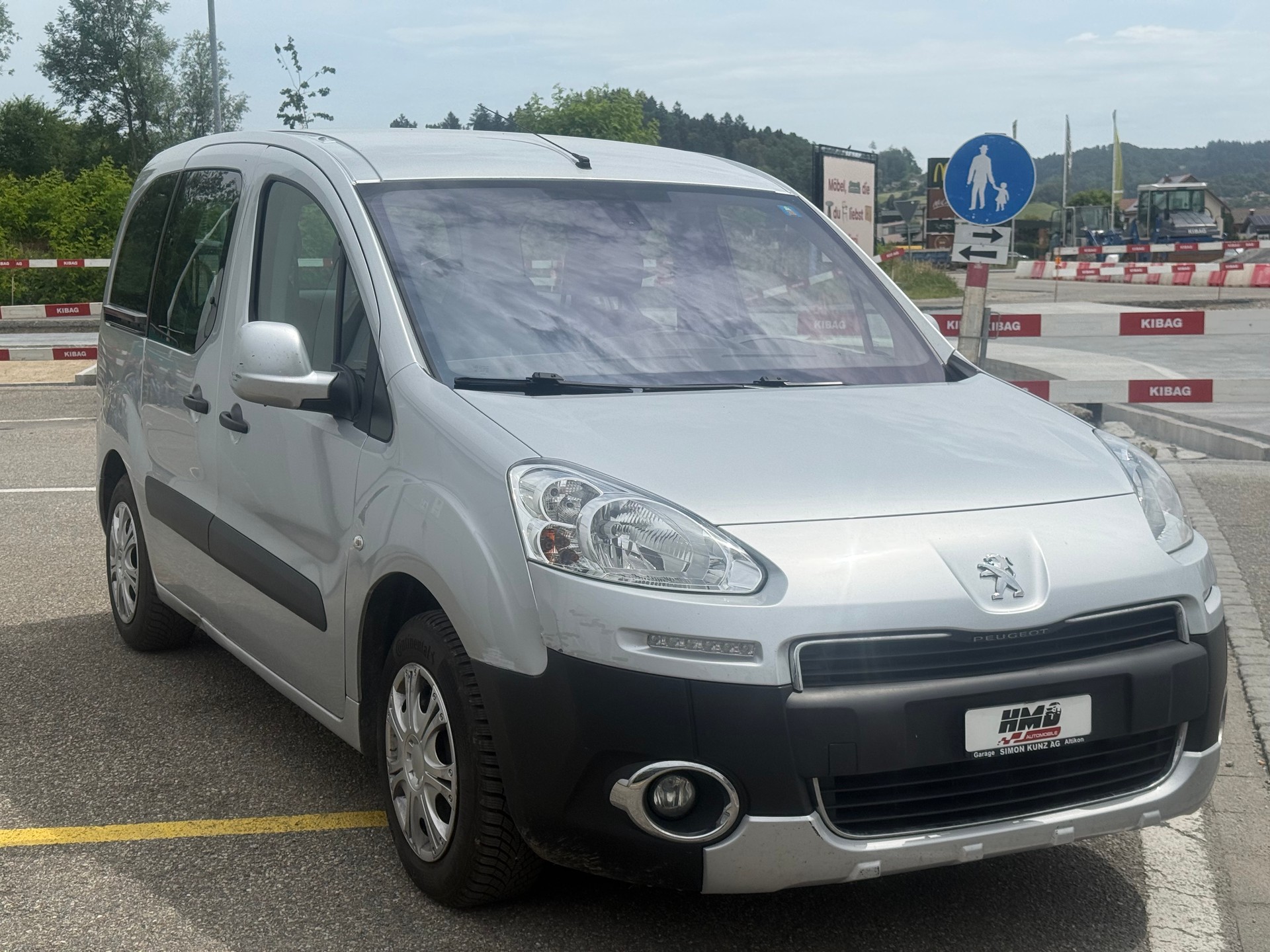 PEUGEOT Partner 1.6 e-HDI Active EGS6-image-7