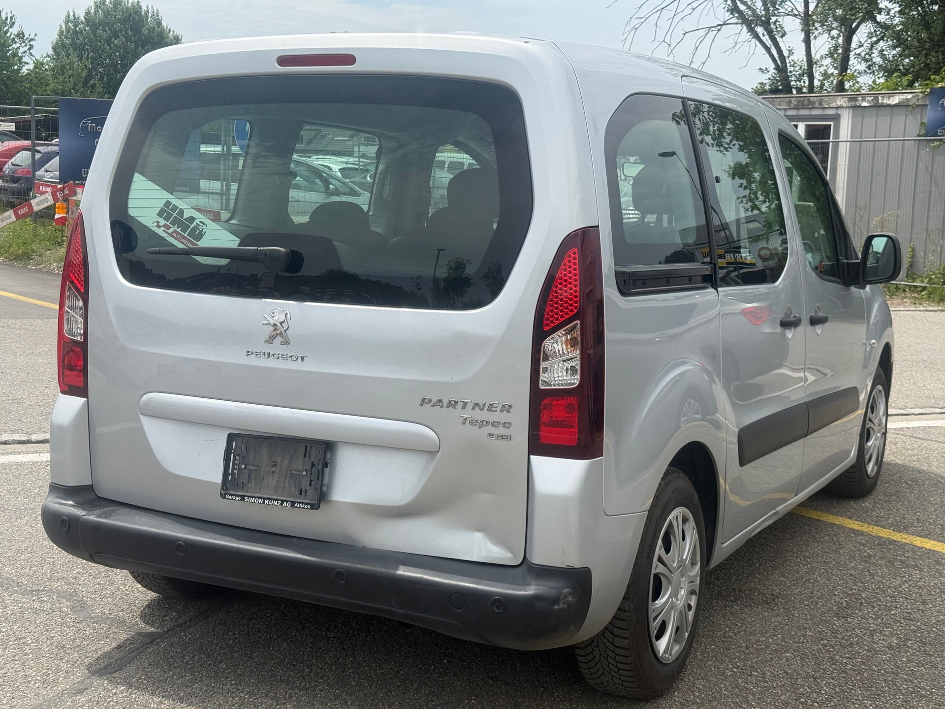 PEUGEOT Partner 1.6 e-HDI Active EGS6-image-5