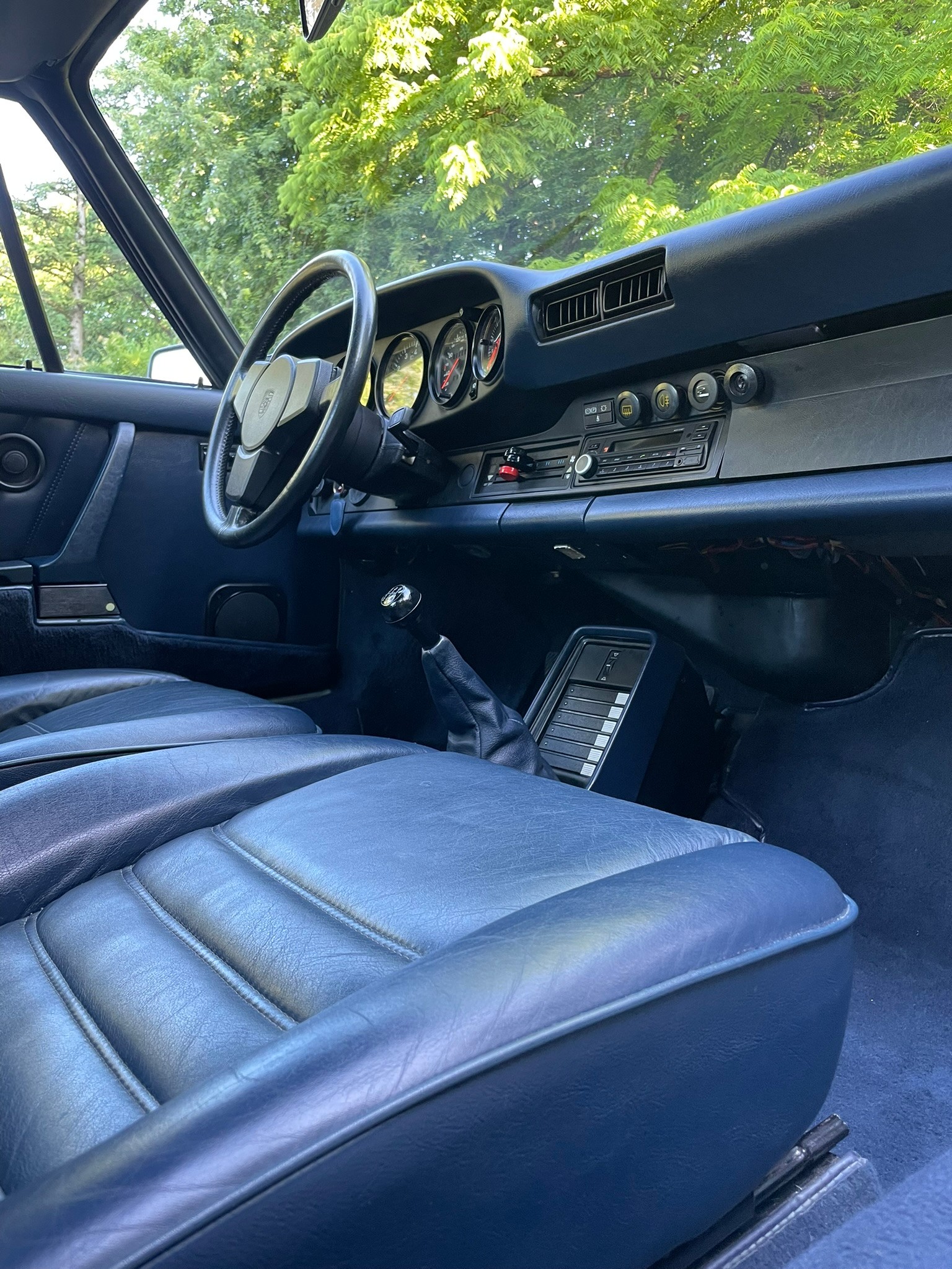 PORSCHE 3.2 Carrera Targa-image-6