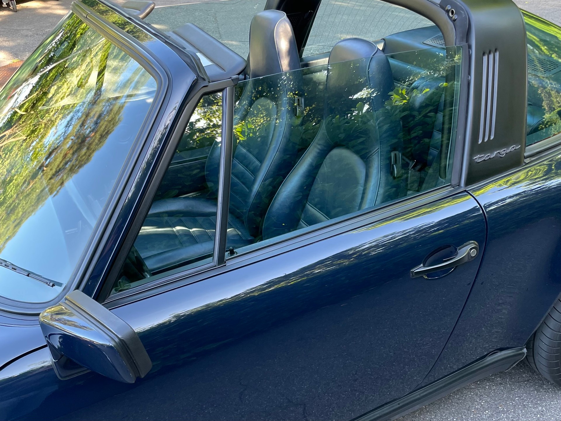 PORSCHE 3.2 Carrera Targa-image-13