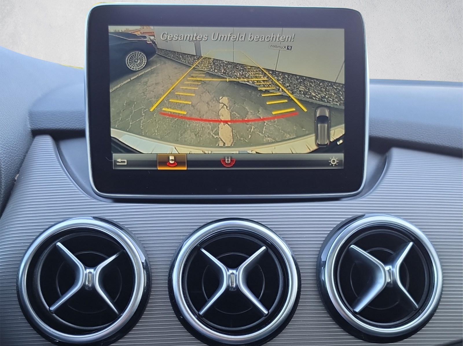 MERCEDES-BENZ B 220 Style 4Matic 7G-DCT-image-12