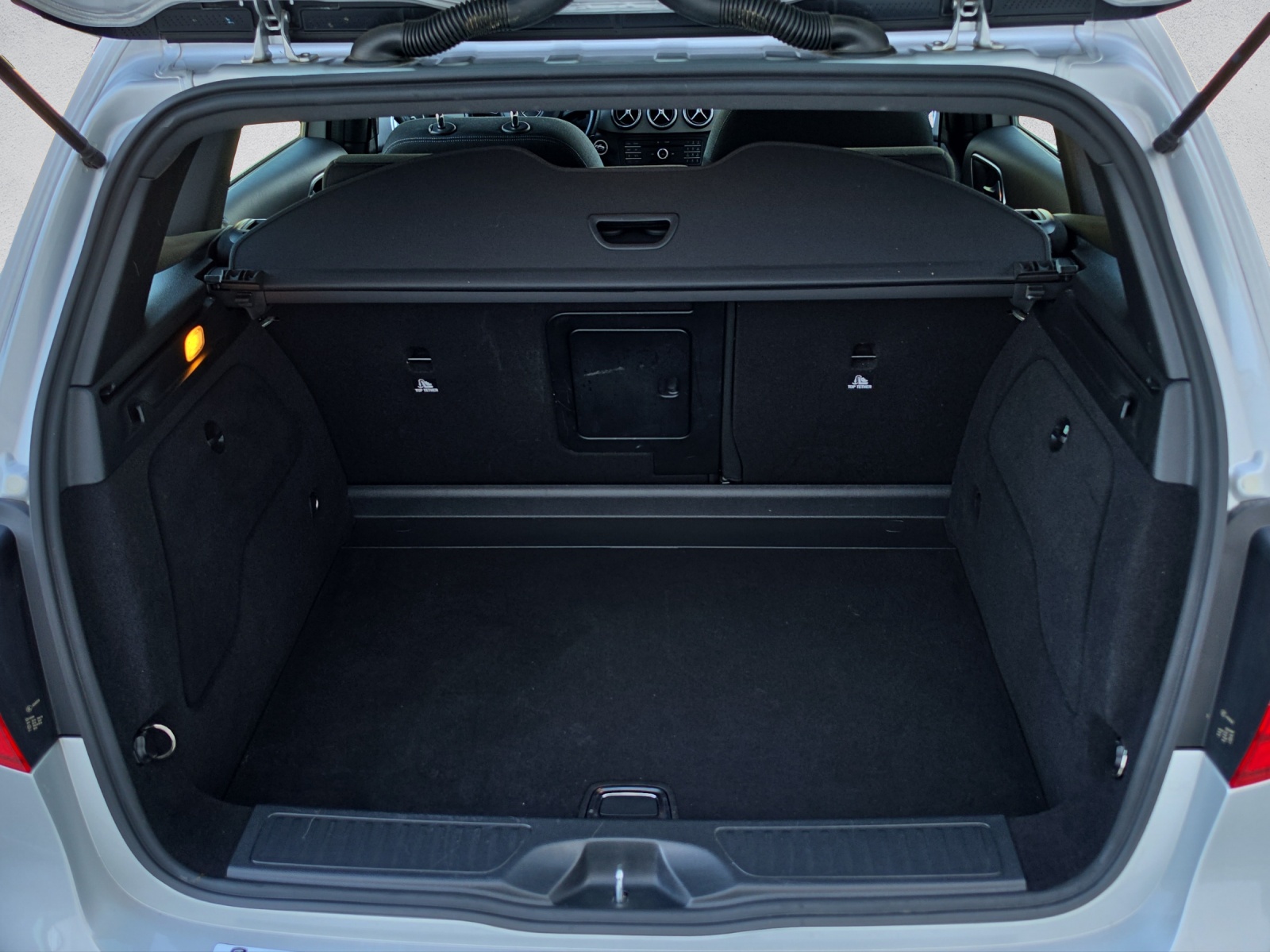 MERCEDES-BENZ B 220 Style 4Matic 7G-DCT-image-16