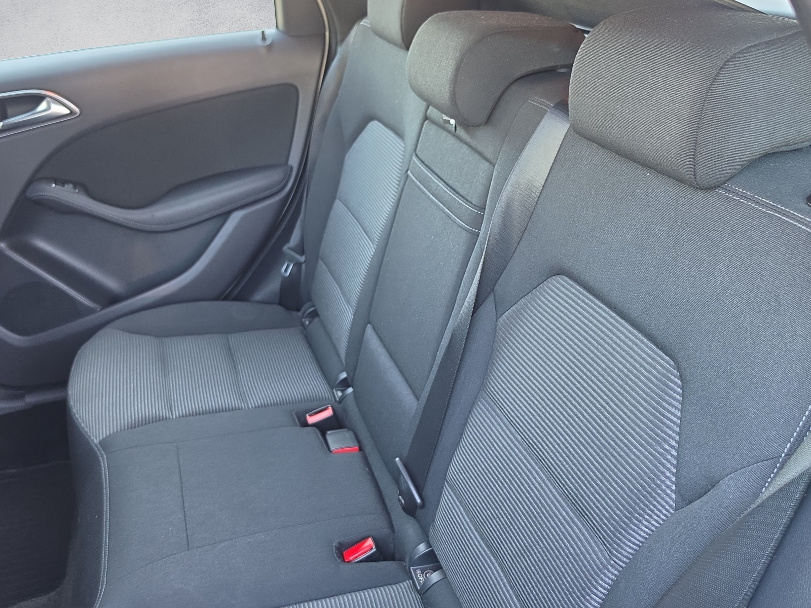 MERCEDES-BENZ B 220 Style 4Matic 7G-DCT-image-15