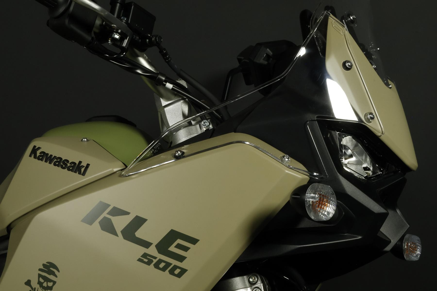 KAWASAKI KLE 500 *Desert*-showroom-element-3