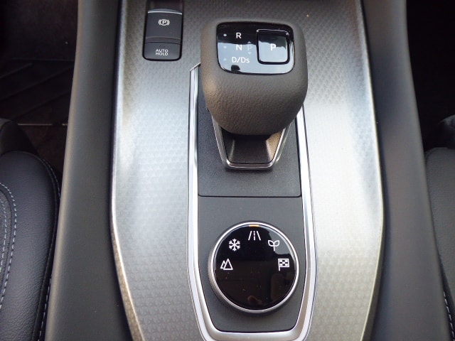 NISSAN Qashqai 1.3 DIG-T MHEV N-Connecta Xtronic 4x4-image-9